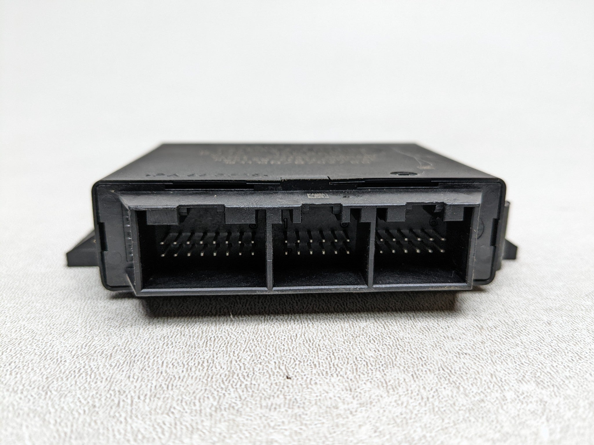 2008 - 2015 LAND ROVER LR2 OEM PDC PARKING DISTANCE CONTROL MODULE UNIT