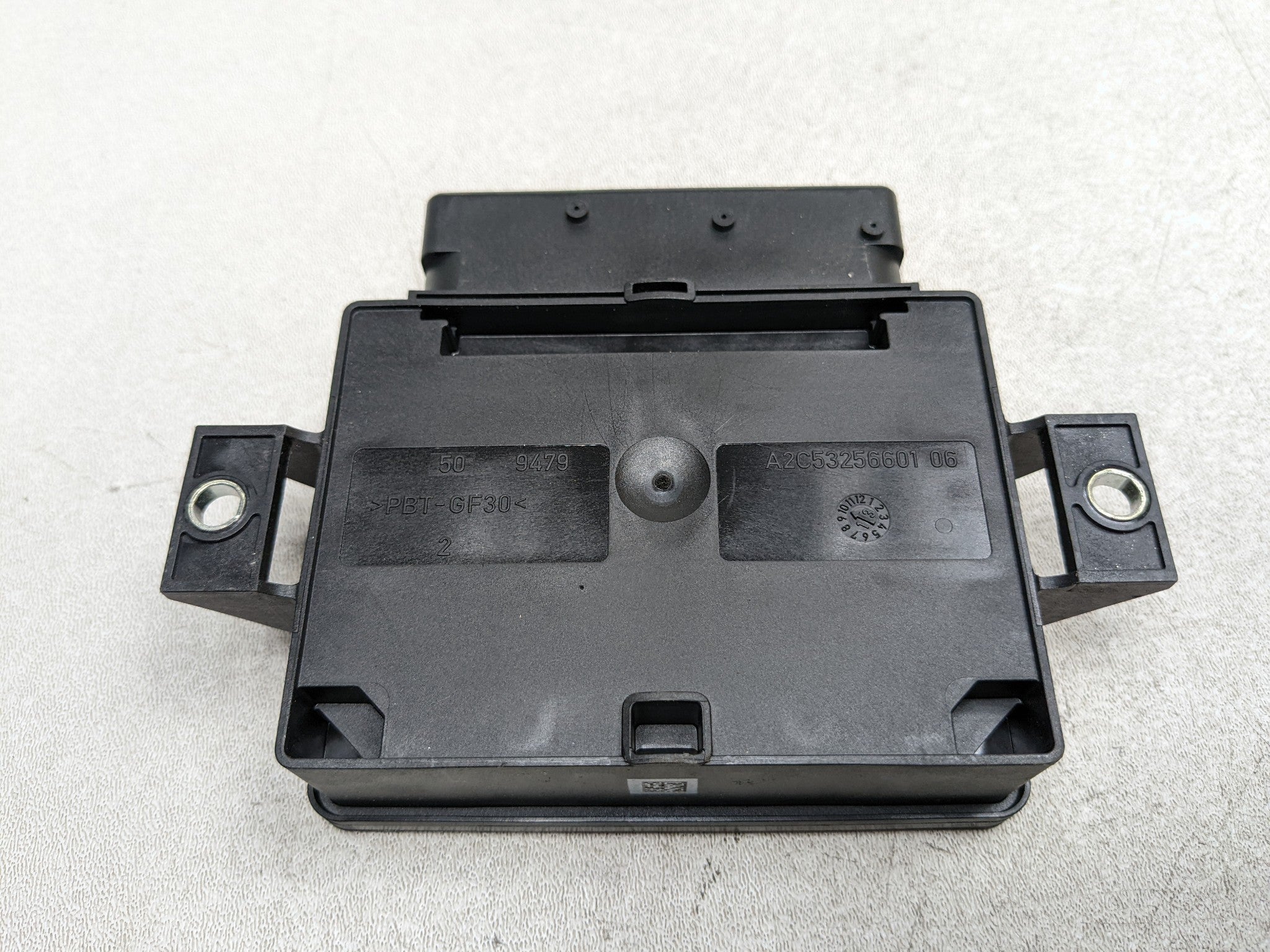 2008 - 2015 LAND ROVER LR2 OEM PARKING BRAKE CONTROL MODULE UNIT