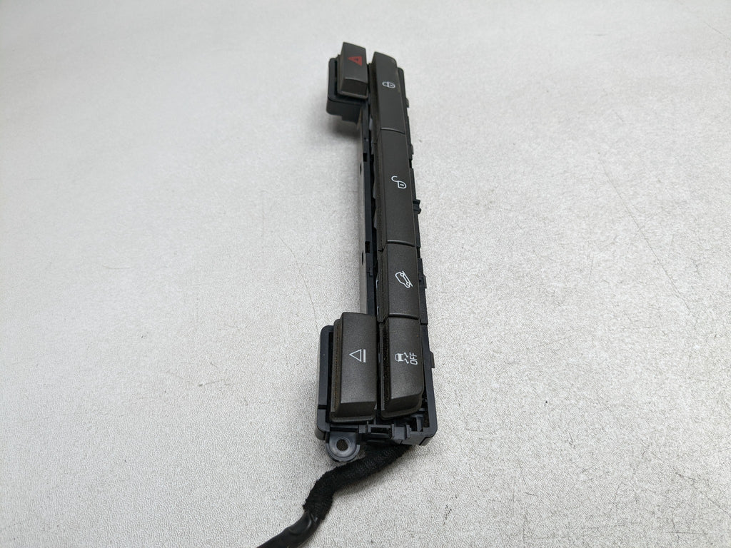 2008 - 2015 LAND ROVER LR2 OEM CENTER CONSOLE SWITCH CONTROL PANEL