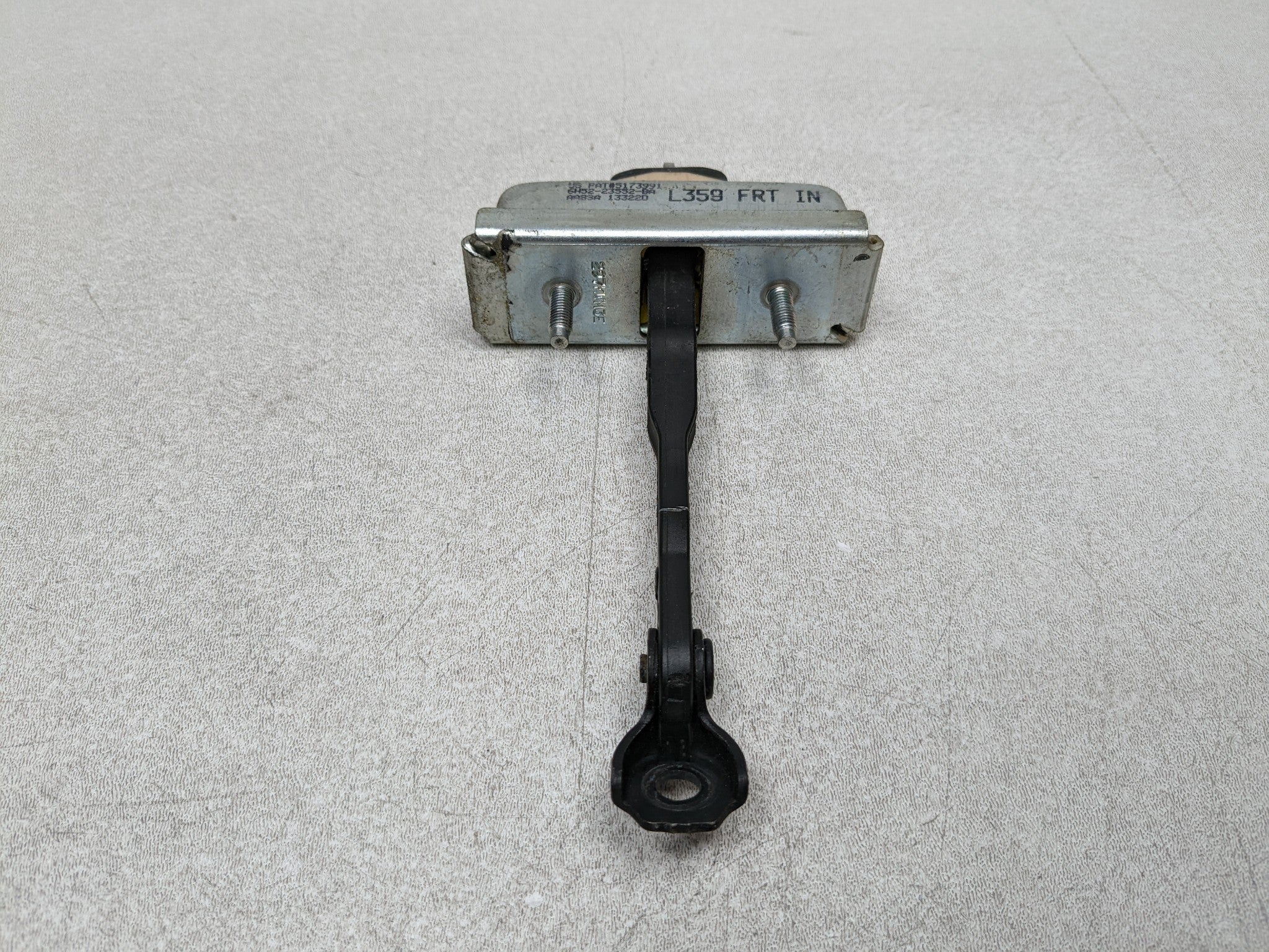 08 - 15 LAND ROVER LR2 OEM DOOR CHECK STRAP STOPPER FRONT RIGHT PASSENGER SIDE