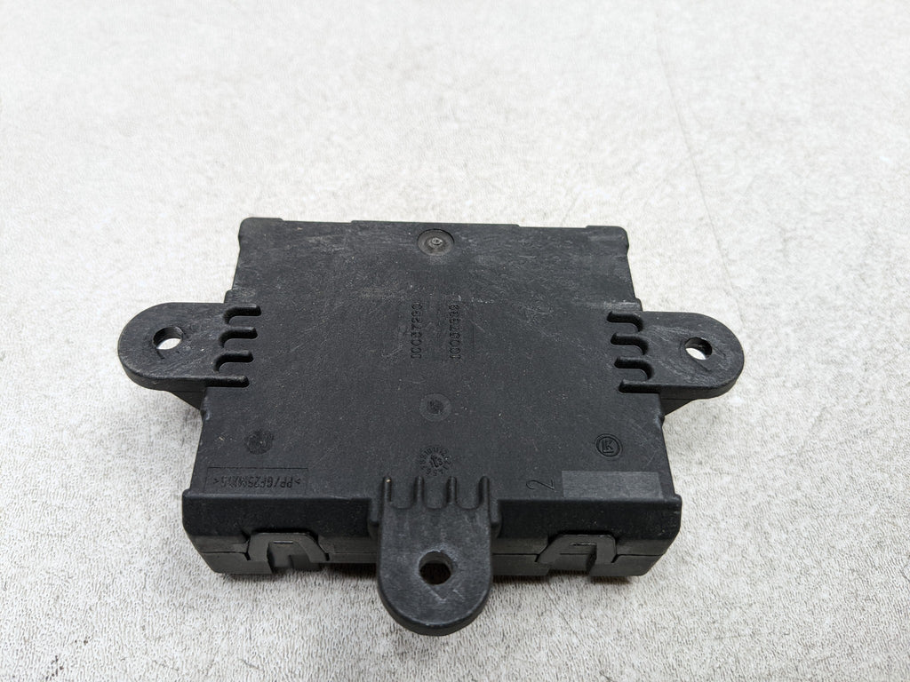 2008 - 2015 LAND ROVER LR2 OEM DOOR CONTROL MODULE UNIT REAR LEFT DRIVER SIDE