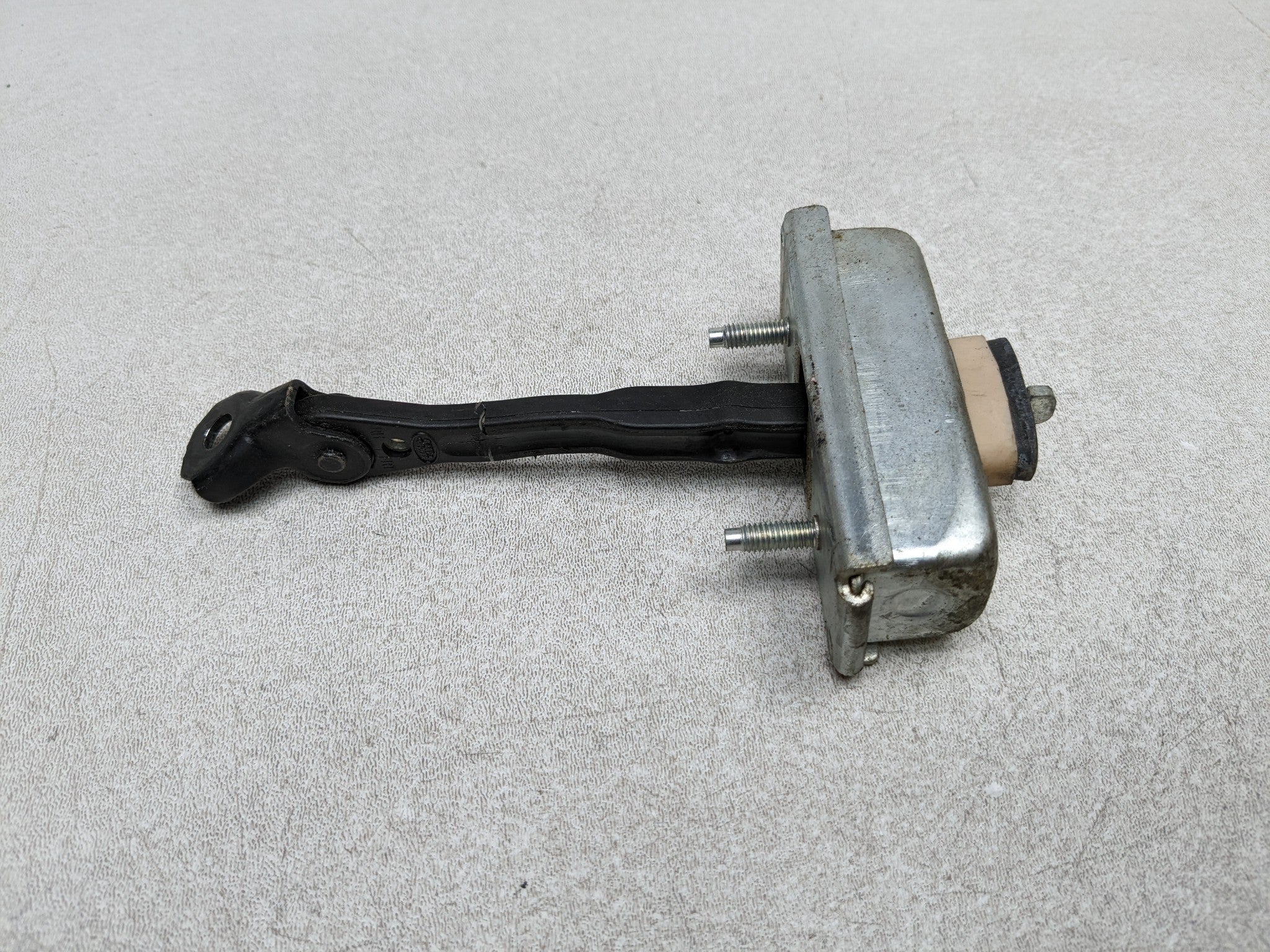 2008 - 2015 LAND ROVER LR2 OEM DOOR CHECK STRAP STOPPER FRONT LEFT DRIVER SIDE