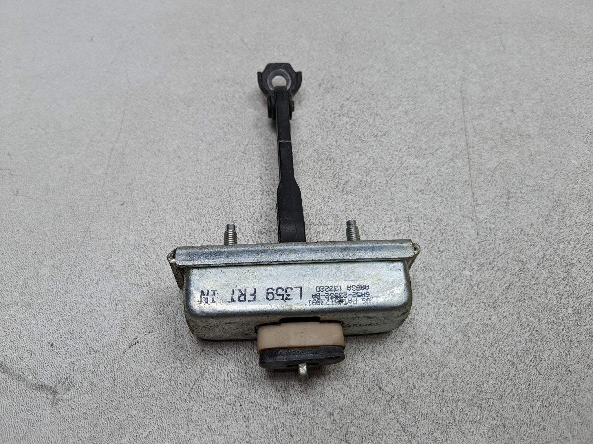 2008 - 2015 LAND ROVER LR2 OEM DOOR CHECK STRAP STOPPER FRONT LEFT DRIVER SIDE