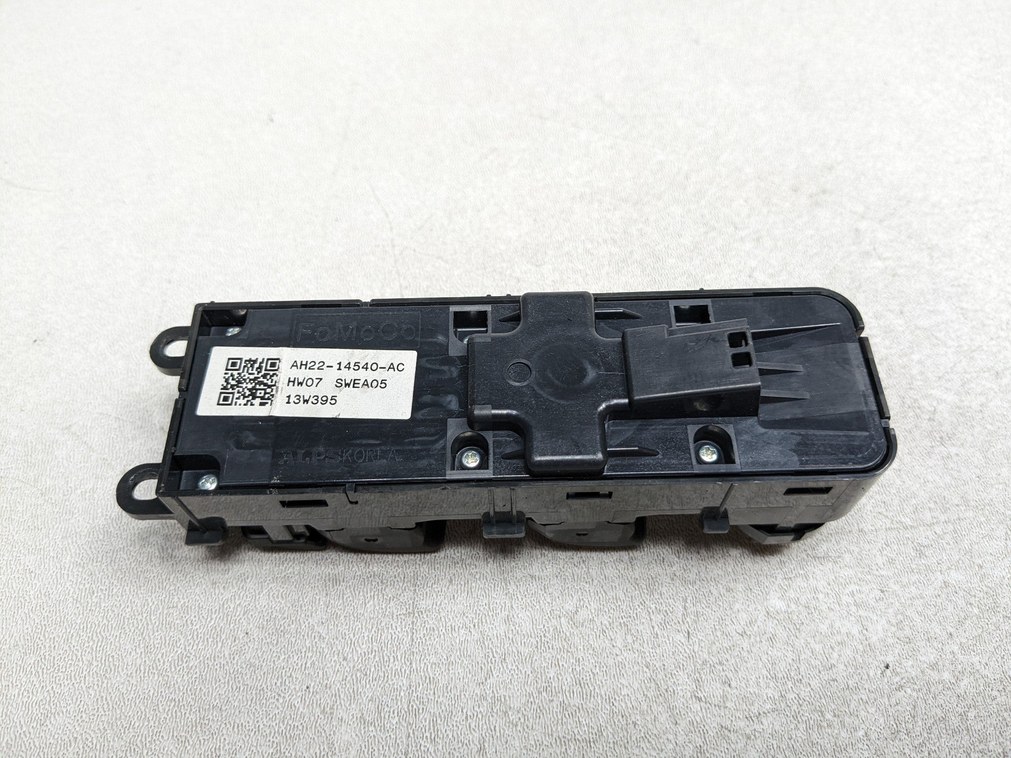 08 - 15 LAND ROVER LR2 OEM DOOR SWITCH CONTROL ASSEMBLY FRONT LEFT DRIVER SIDE