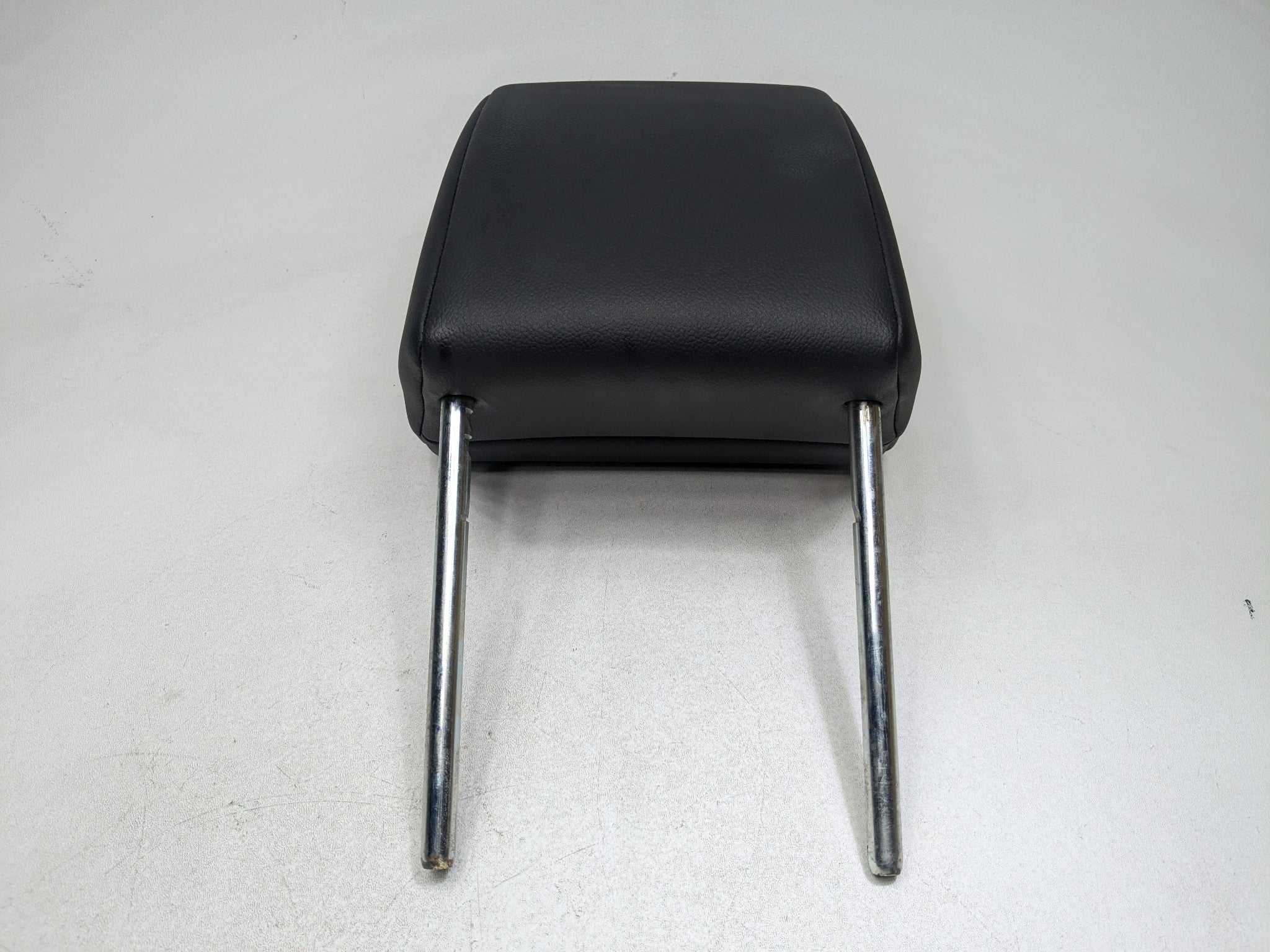08 - 15 LAND ROVER LR2 OEM SEAT HEADREST LEATHER BLACK FRONT LEFT DRIVER SIDE