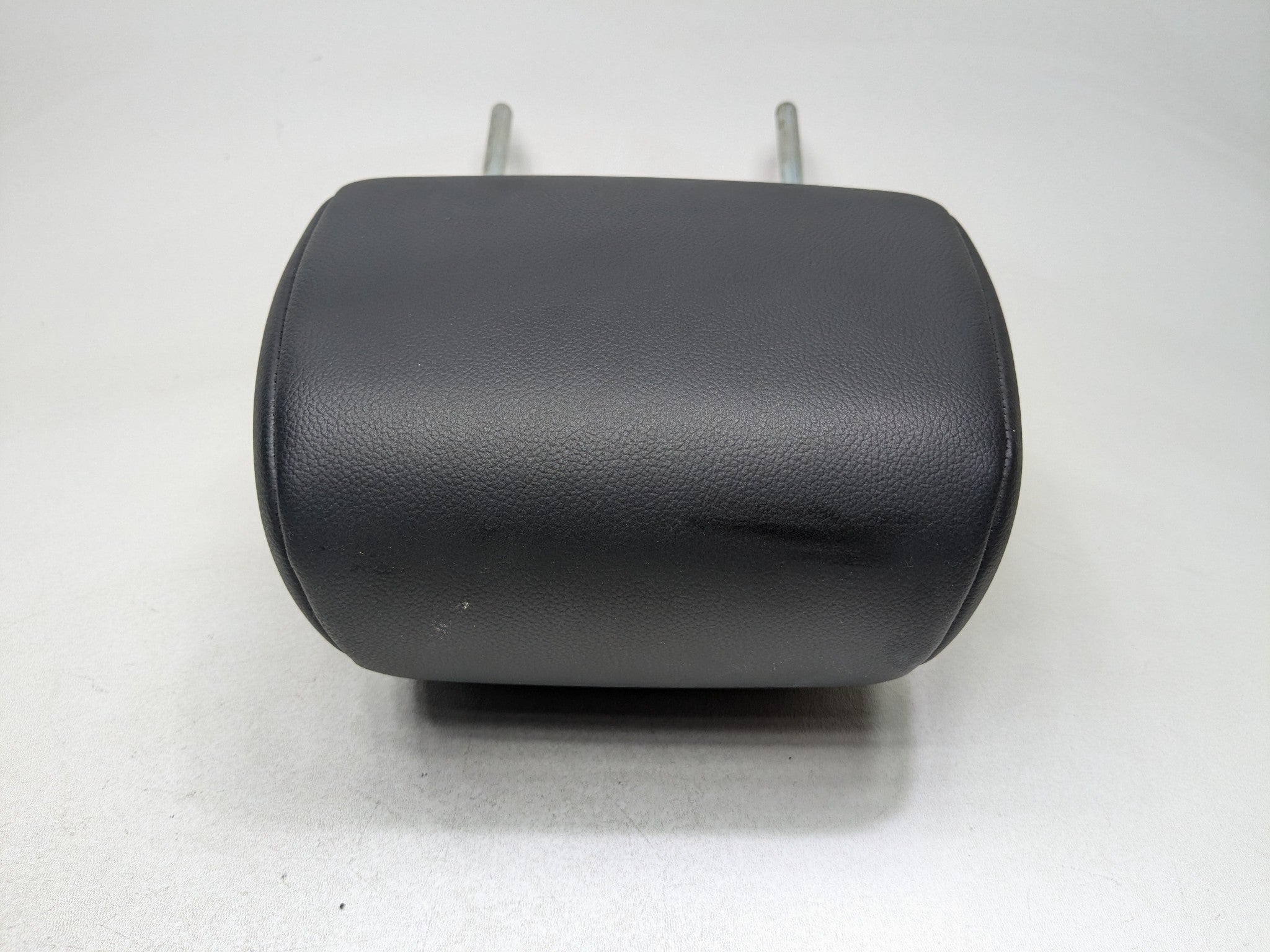 08 - 15 LAND ROVER LR2 OEM SEAT HEADREST LEATHER BLACK FRONT RIGHT SIDE