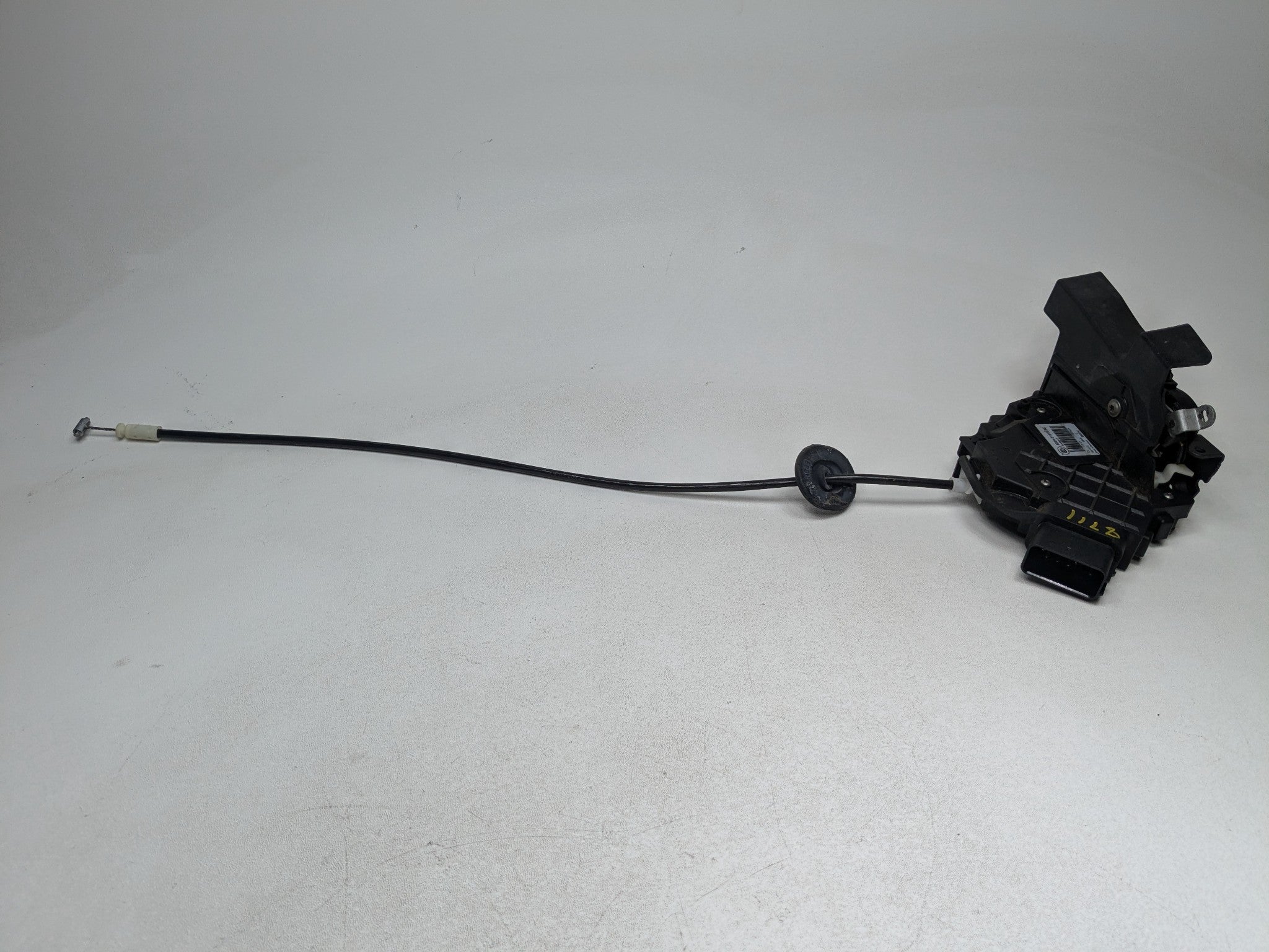 2008 - 2015 LAND ROVER LR2 OEM DOOR LATCH LOCK ACTUATOR FRONT LEFT DRIVER SIDE