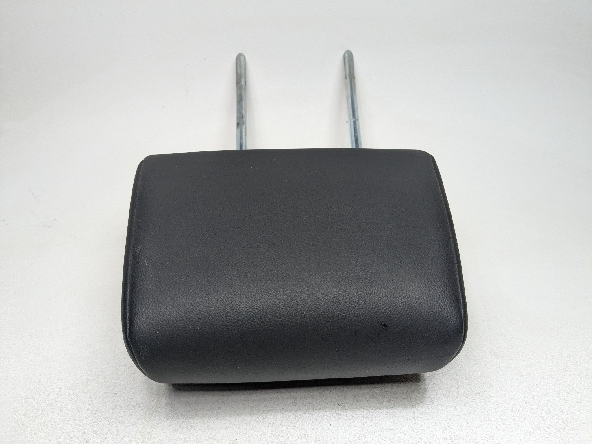 08 - 15 LAND ROVER LR2 OEM SEAT HEADREST LEATHER BLACK REAR RIGHT PASSENGER SIDE