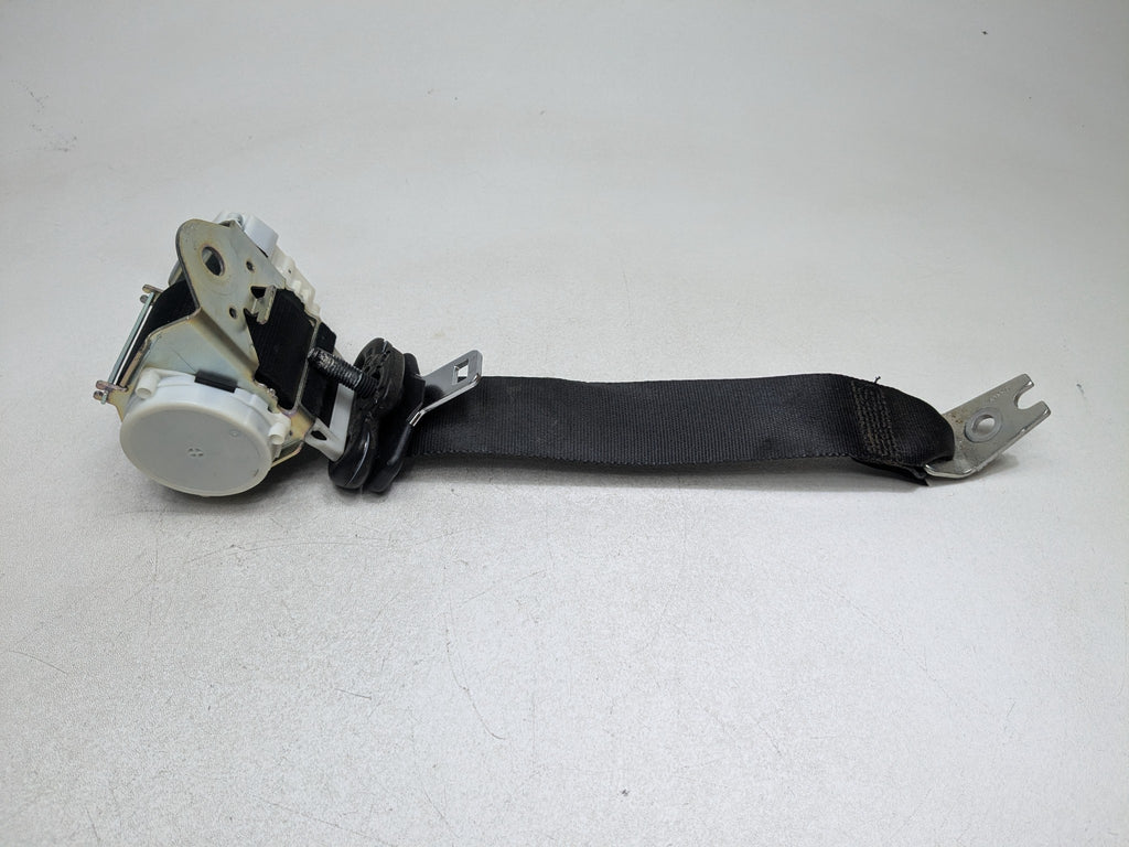 2008 - 2015 LAND ROVER LR2 OEM SAFETY SEAT BELT RETRACTOR BLACK REAR RIGHT SIDE