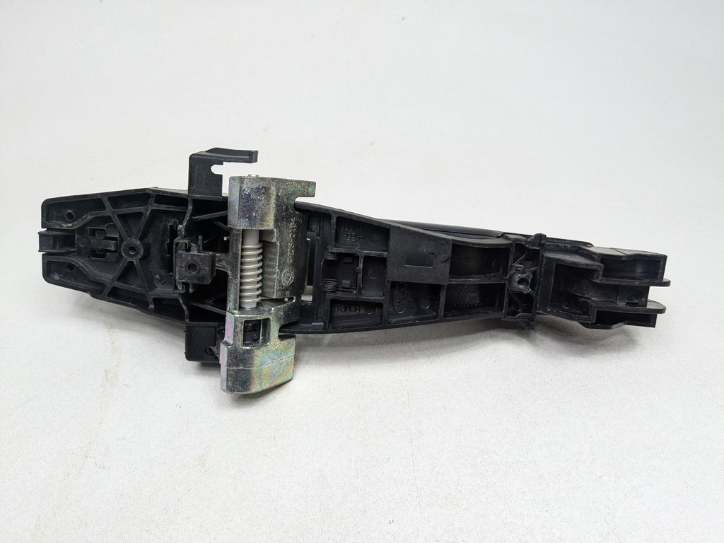 2008 - 2015 LAND ROVER LR2 OEM EXTERIOR DOOR HANDLE REAR RIGHT PASSENGER SIDE