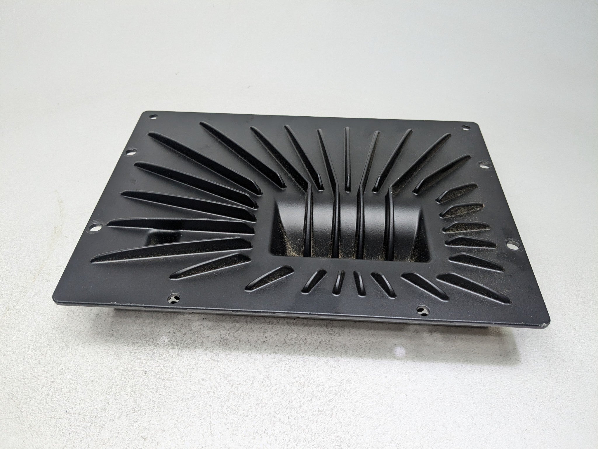 2008 - 2015 LAND ROVER LR2 OEM AMPLIFIER RADIO AUDIO STEREO SOUND SYSTEM MODULE