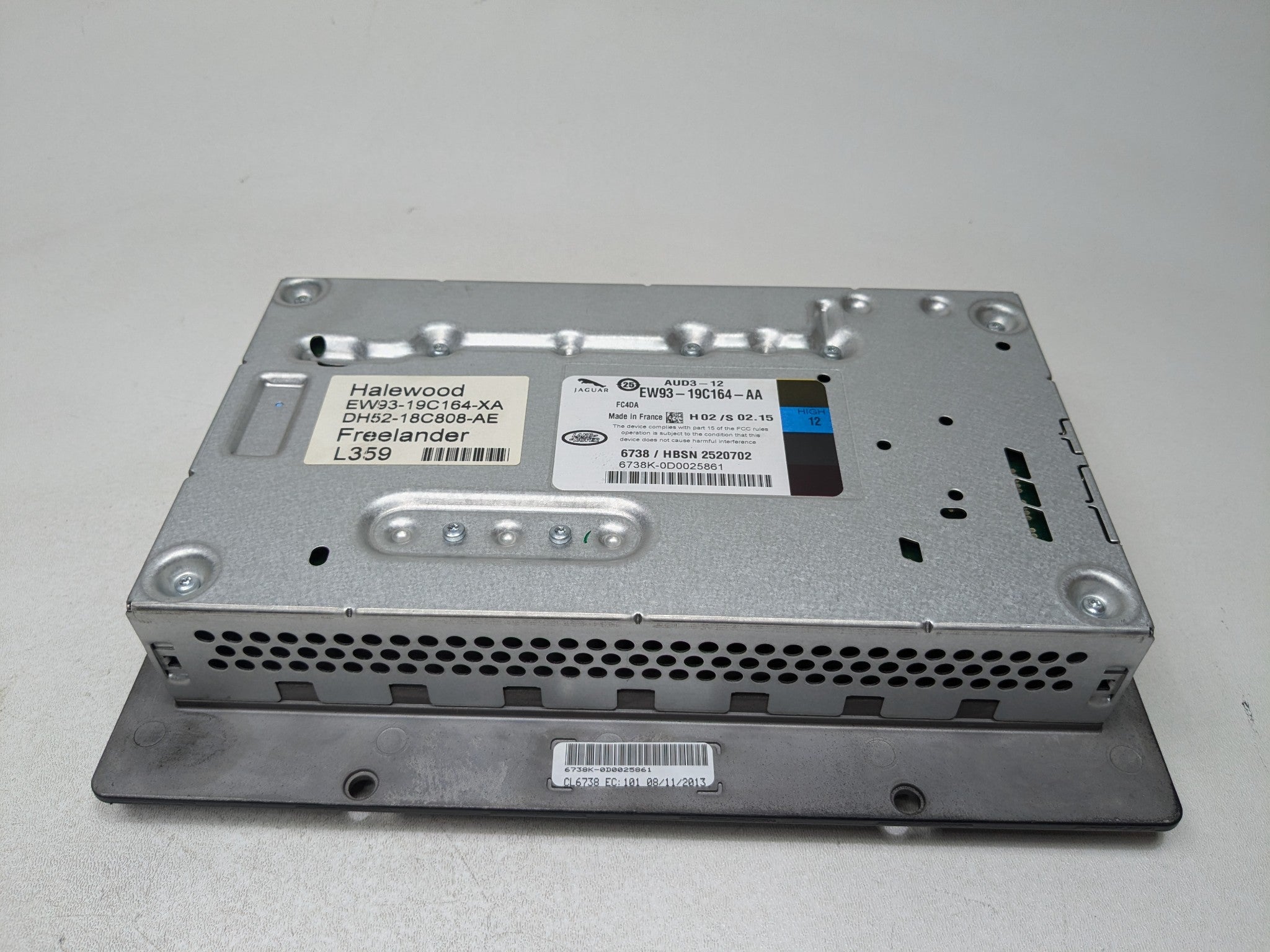 2008 - 2015 LAND ROVER LR2 OEM AMPLIFIER RADIO AUDIO STEREO SOUND SYSTEM MODULE