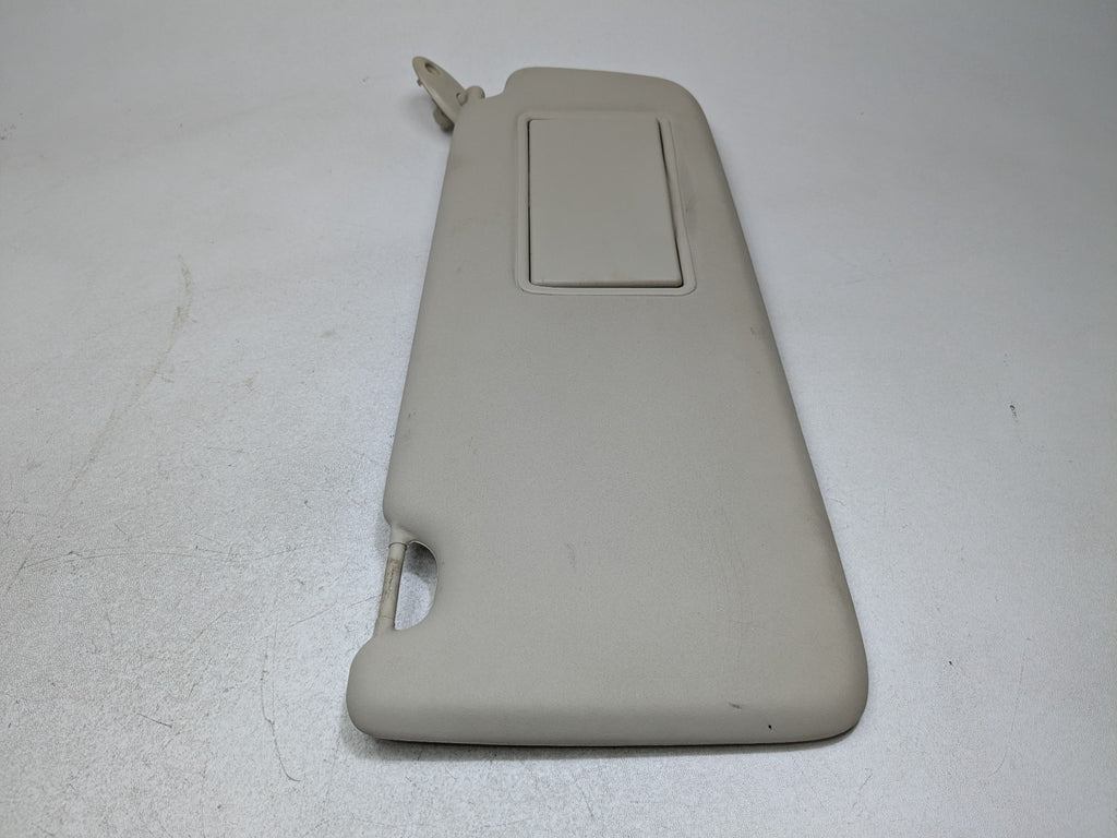 2008 - 2015 LAND ROVER LR2 OEM SUN VISOR INTERIOR UPPER ROOF FRONT RIGHT SIDE