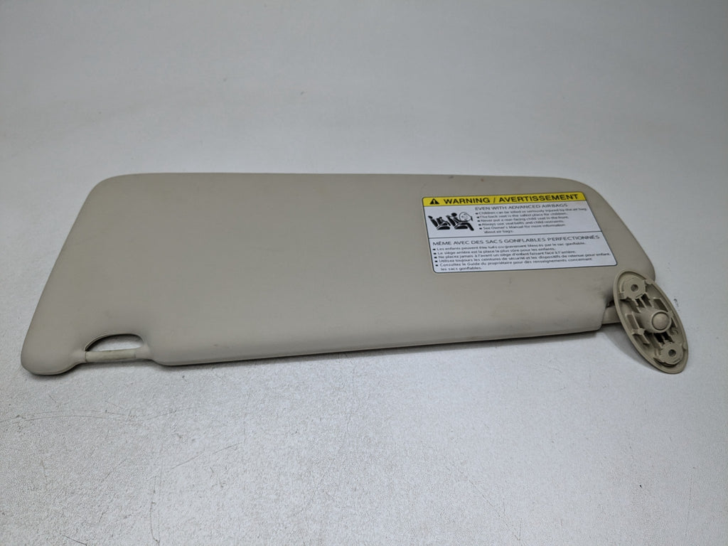 2008 - 2015 LAND ROVER LR2 OEM SUN VISOR INTERIOR UPPER ROOF FRONT RIGHT SIDE