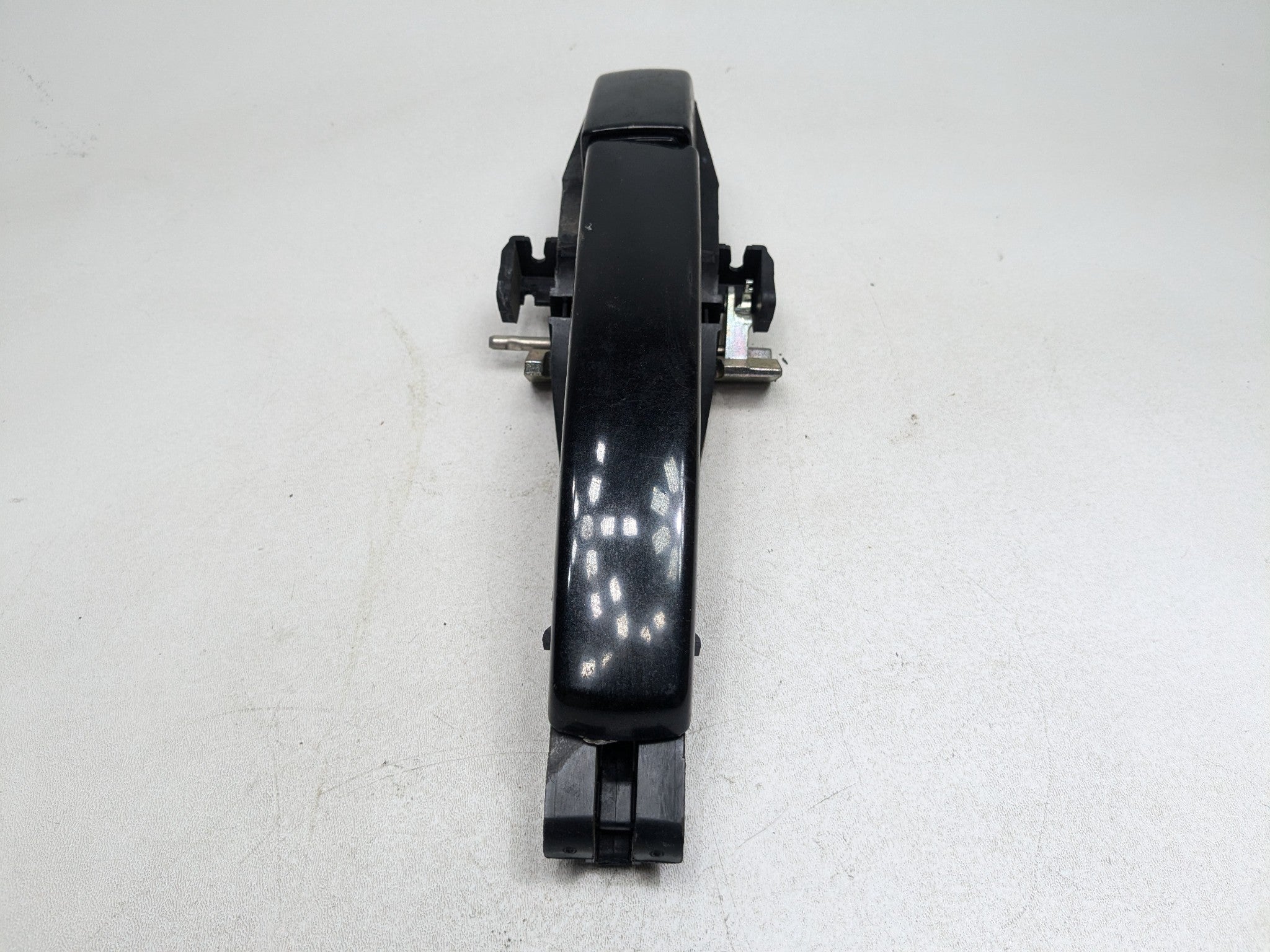 2008 - 2015 LAND ROVER LR2 OEM EXTERIOR DOOR HANDLE FRONT RIGHT PASSENGER SIDE