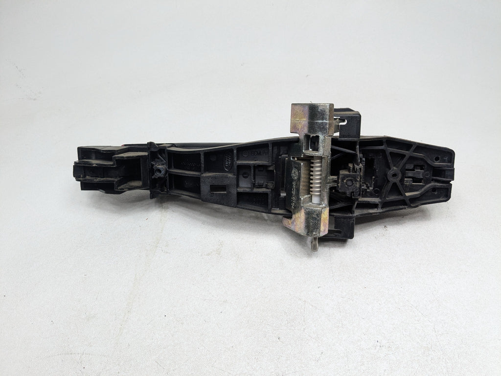 2008 - 2015 LAND ROVER LR2 OEM EXTERIOR DOOR HANDLE FRONT RIGHT PASSENGER SIDE