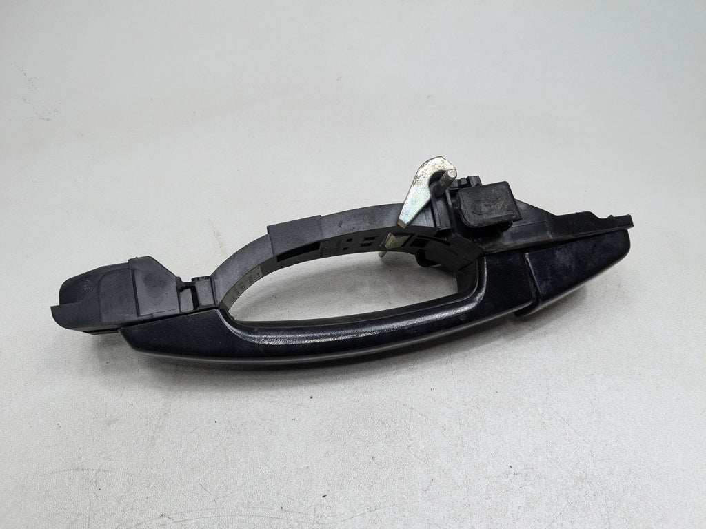 2008 - 2015 LAND ROVER LR2 OEM EXTERIOR DOOR HANDLE FRONT RIGHT PASSENGER SIDE