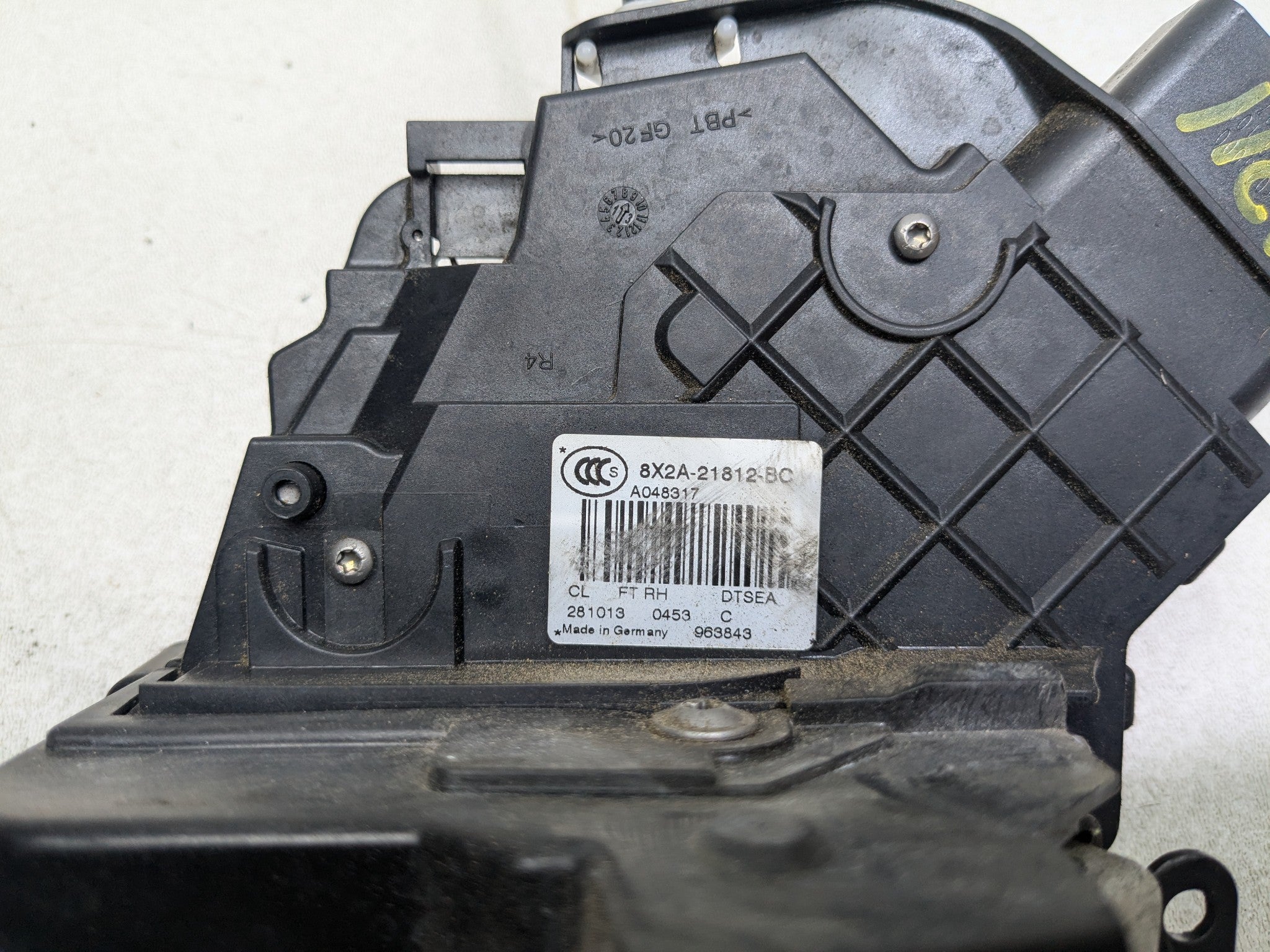 08 - 15 LAND ROVER LR2 OEM DOOR LATCH LOCK ACTUATOR FRONT RIGHT PASSENGER SIDE