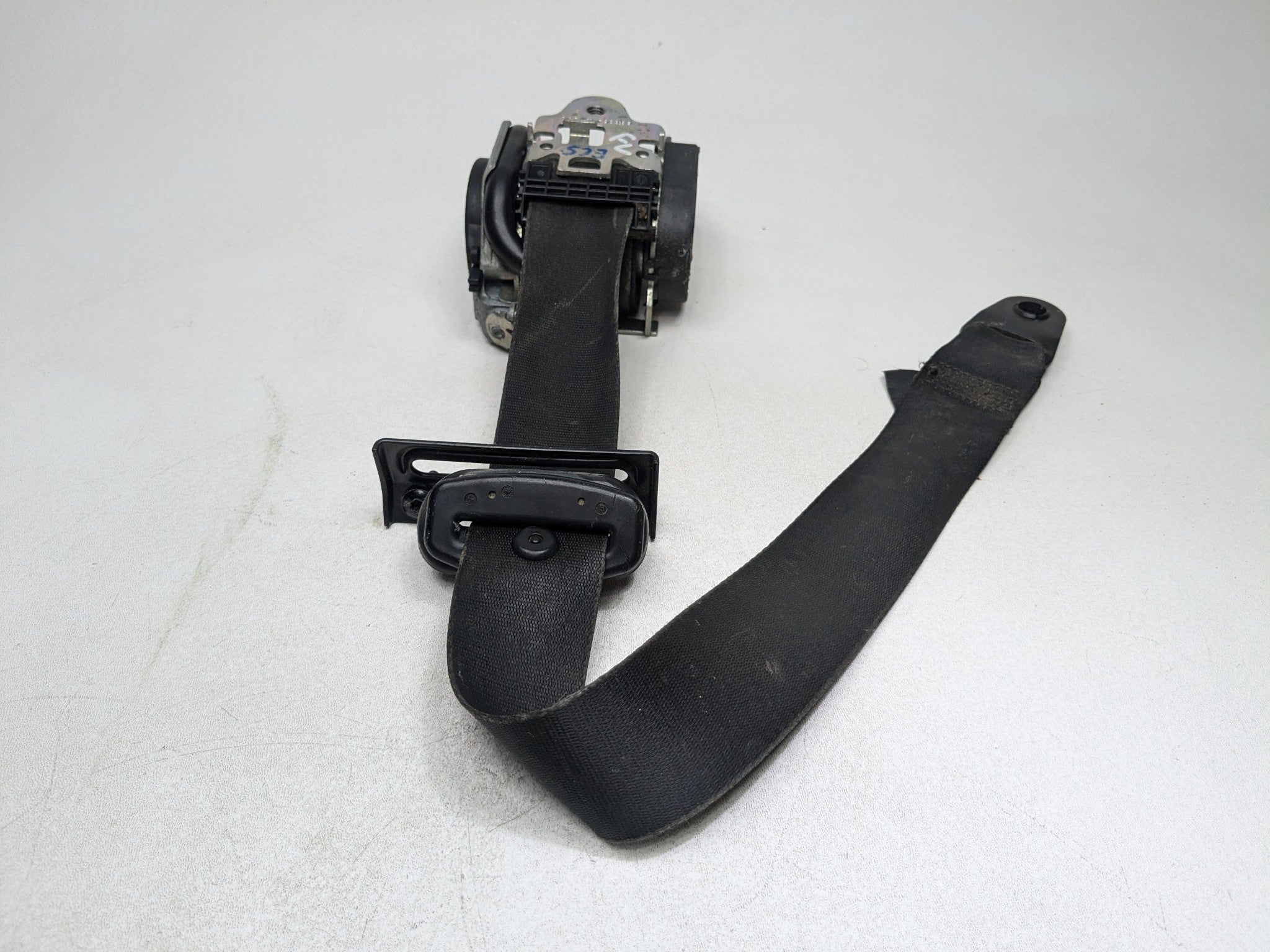 2008 - 2015 LAND ROVER LR2 OEM SAFETY SEAT BELT RETRACTOR BLACK FRONT LEFT SIDE