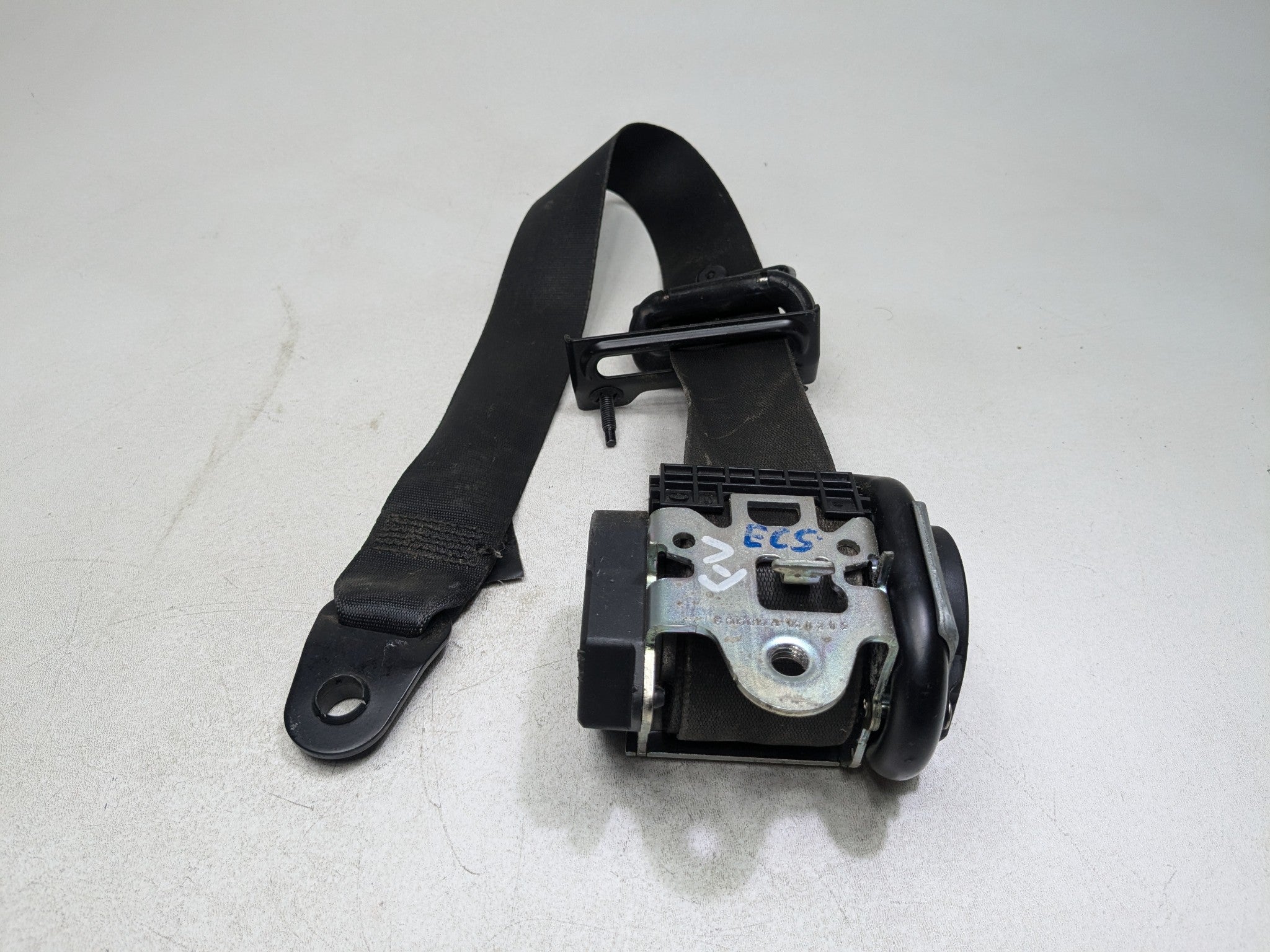 2008 - 2015 LAND ROVER LR2 OEM SAFETY SEAT BELT RETRACTOR BLACK FRONT LEFT SIDE