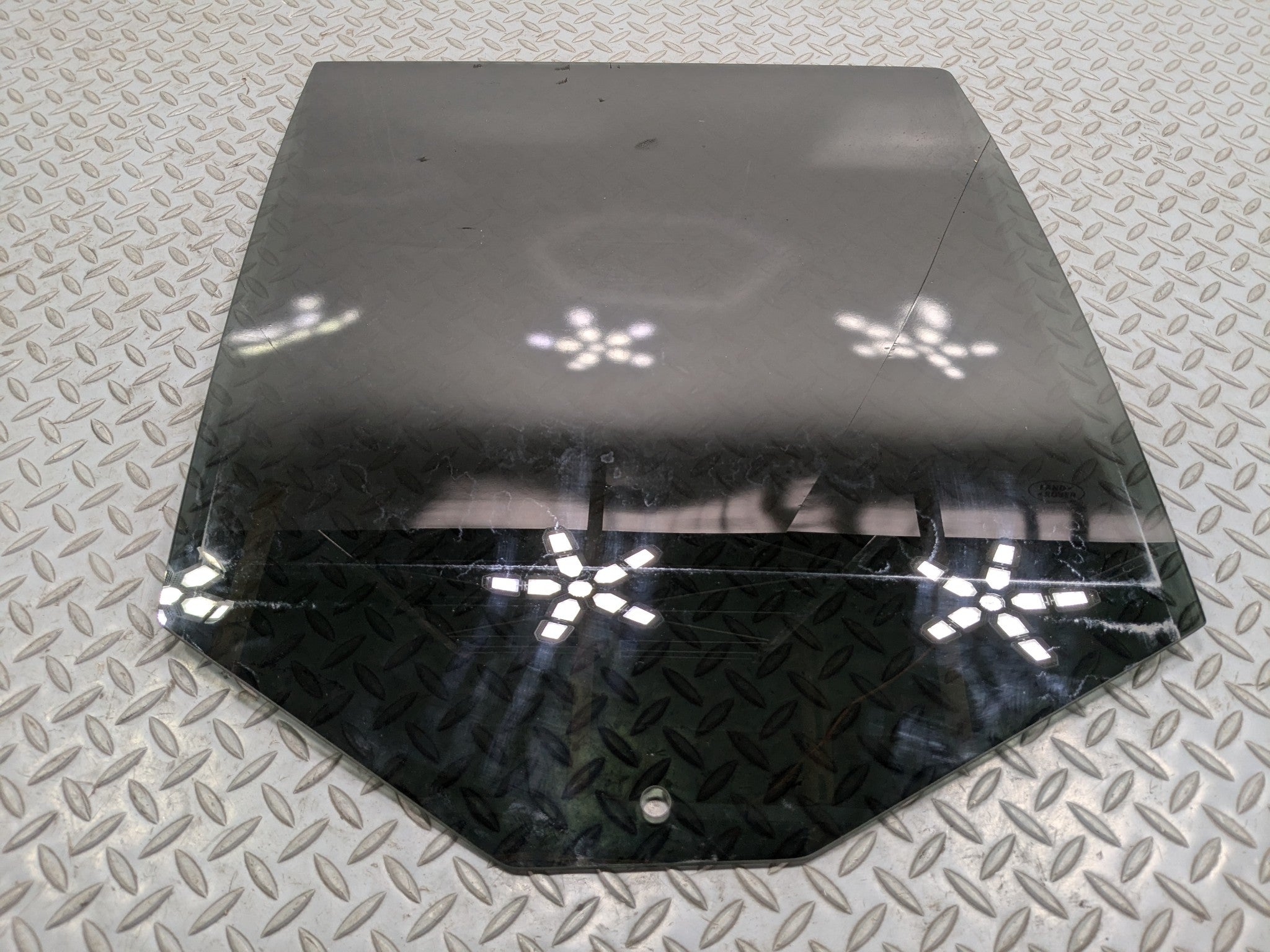 08 - 15 LAND ROVER LR2 OEM DOOR WINDOW GLASS WITH PRIVACY TINT REAR RIGHT SIDE