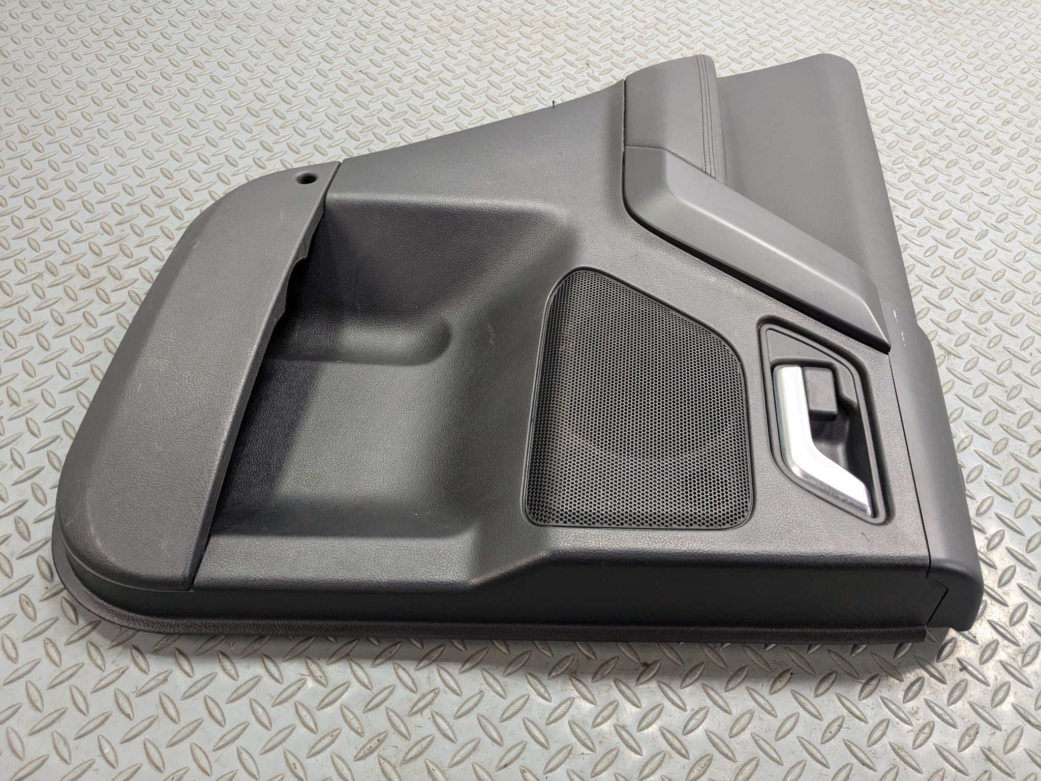 2008 - 2015 LAND ROVER LR2 OEM INTERIOR DOOR TRIM PANEL REAR LEFT DRIVER BLACK