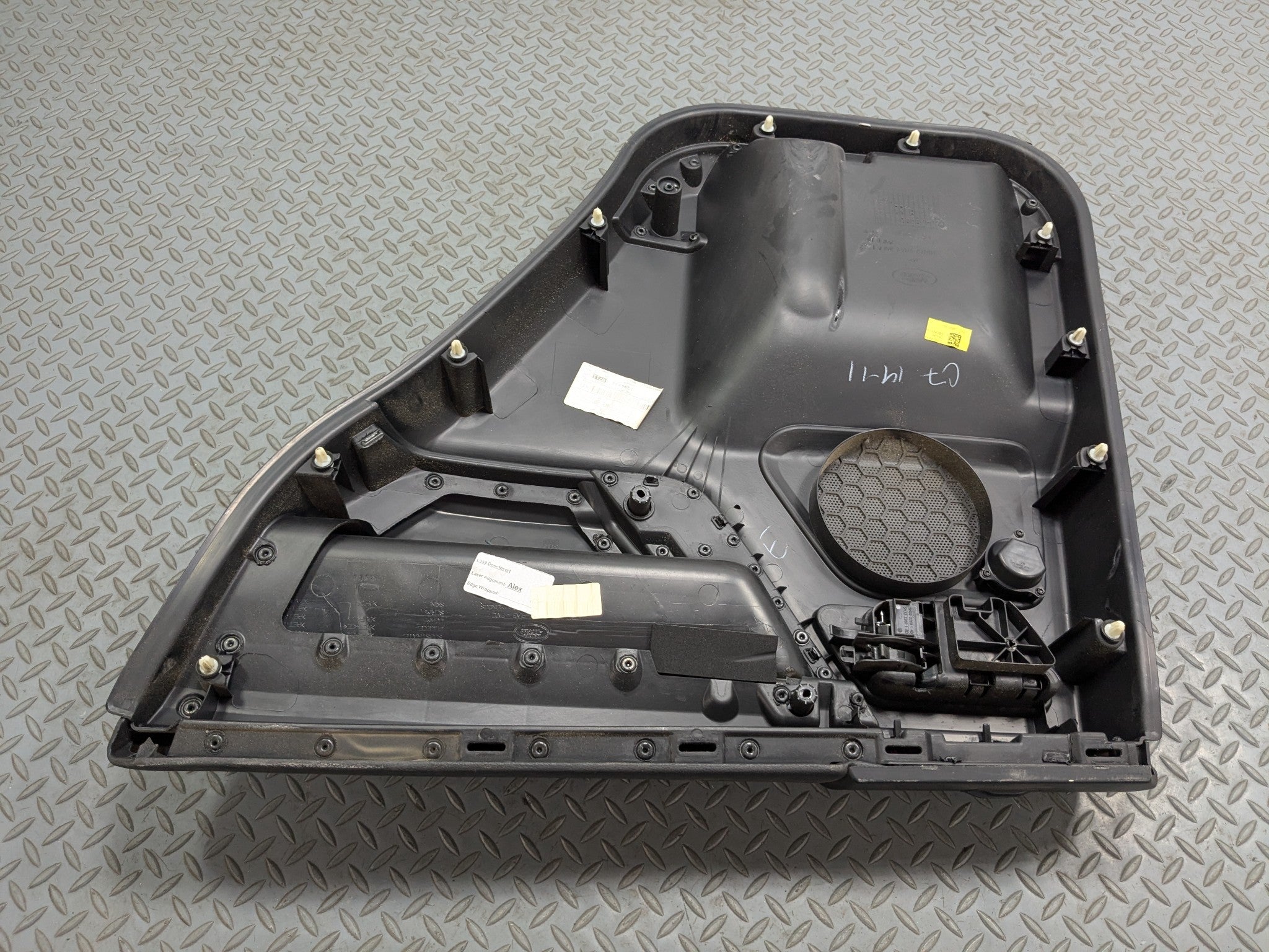 2008 - 2015 LAND ROVER LR2 OEM INTERIOR DOOR TRIM PANEL REAR LEFT DRIVER BLACK