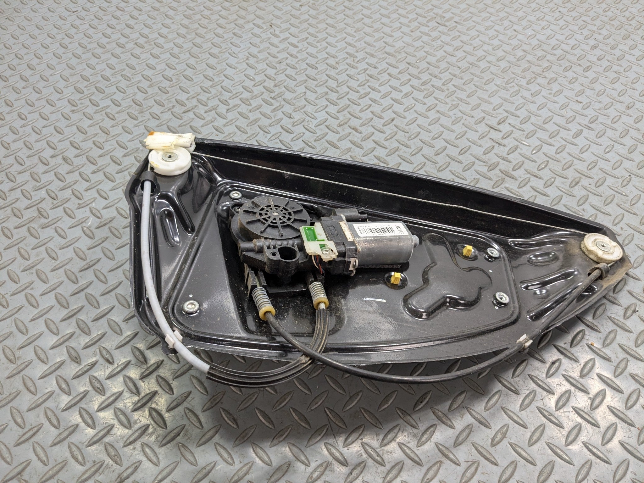 2008 - 2015 LAND ROVER LR2 OEM WINDOW MOTOR REGULATOR ASSEMBLY REAR RIGHT SIDE
