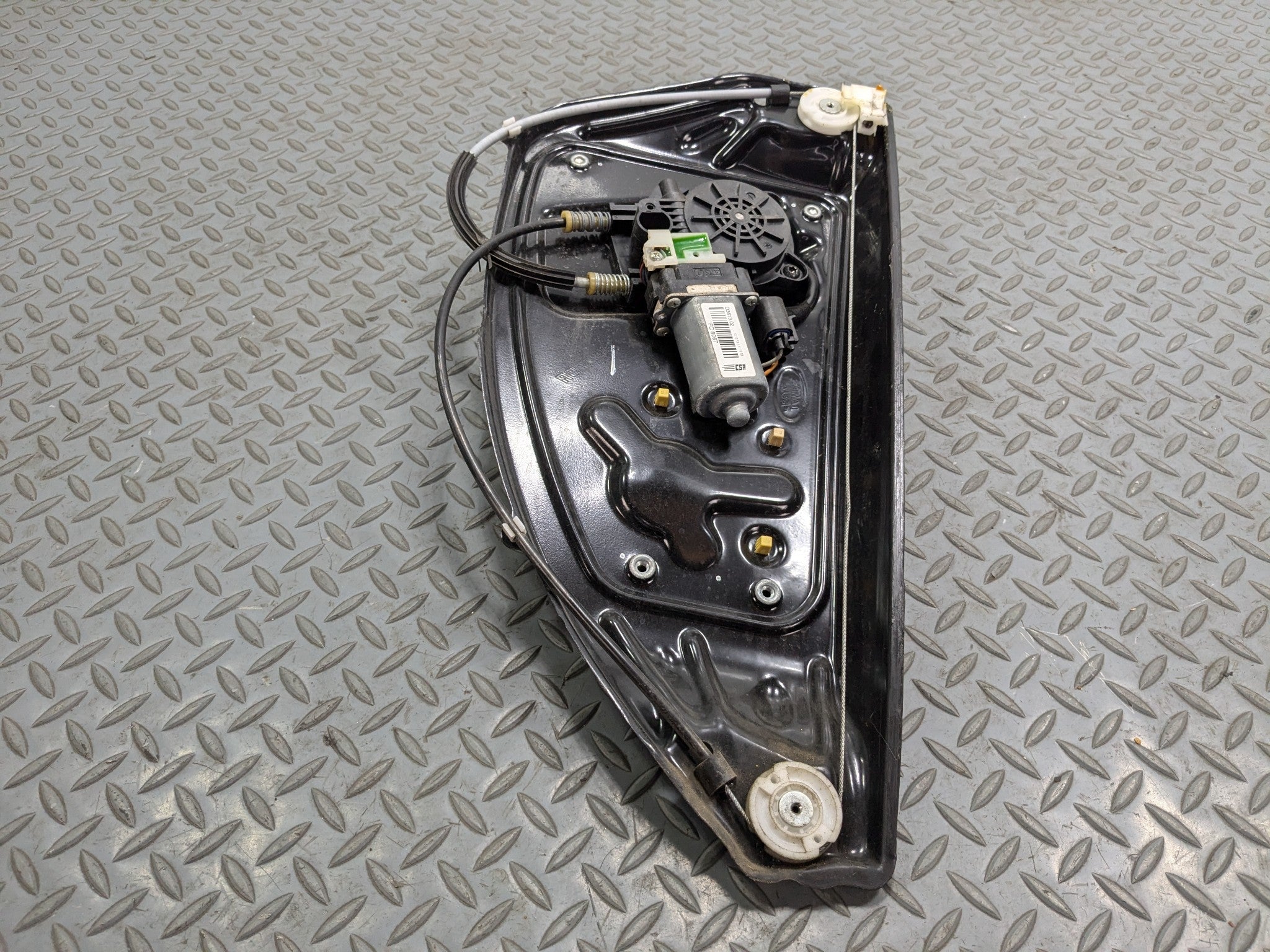 2008 - 2015 LAND ROVER LR2 OEM WINDOW MOTOR REGULATOR ASSEMBLY REAR RIGHT SIDE