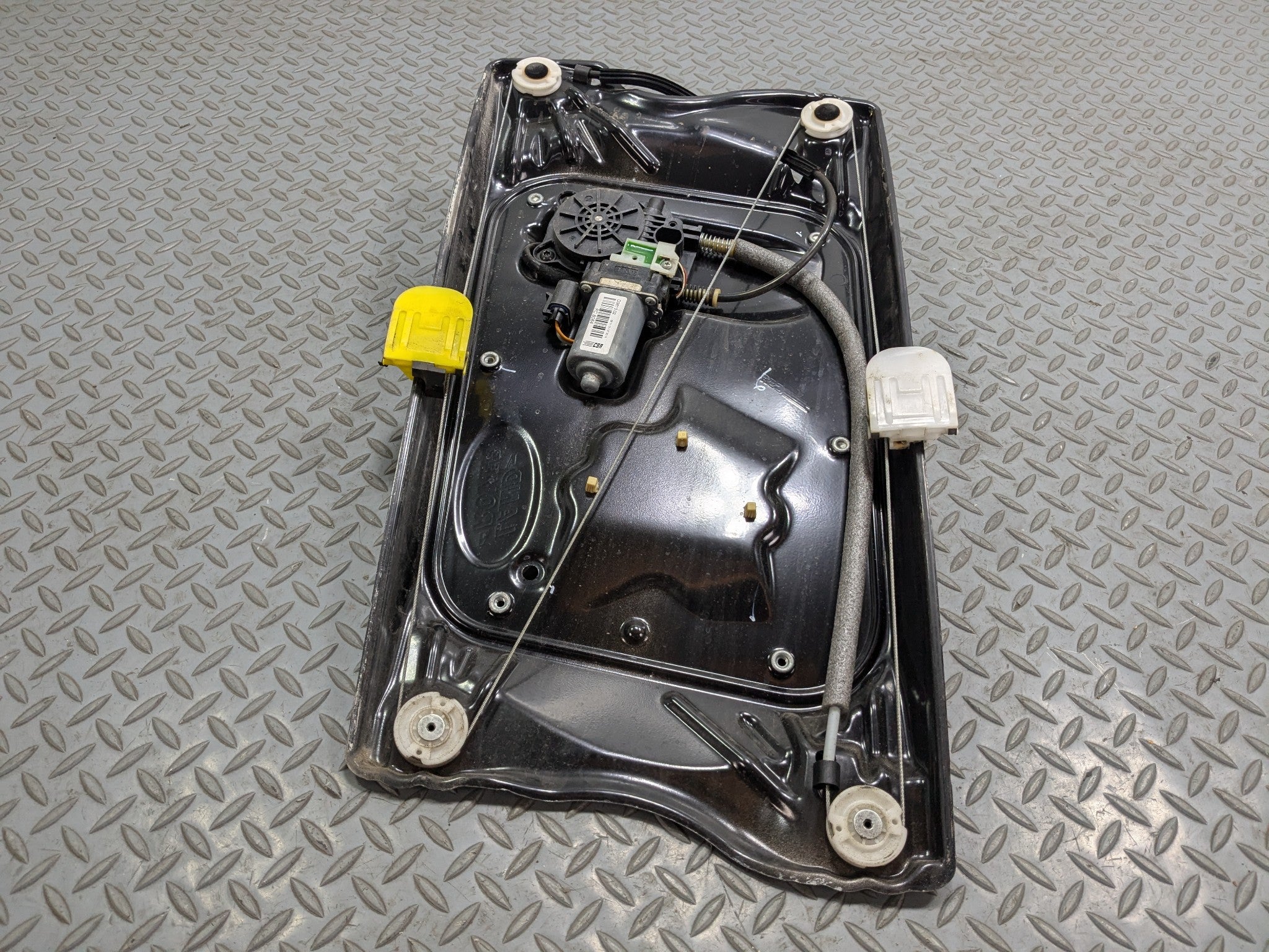 2008 - 2015 LAND ROVER LR2 OEM WINDOW MOTOR REGULATOR ASSEMBLY FRONT RIGHT SIDE