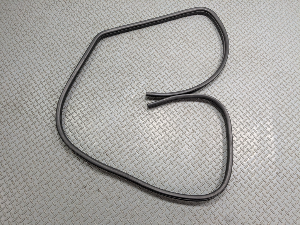 08 - 15 LAND ROVER LR2 OEM DOOR SEAL WEATHER STRIPPING RUBBER REAR RIGHT SIDE