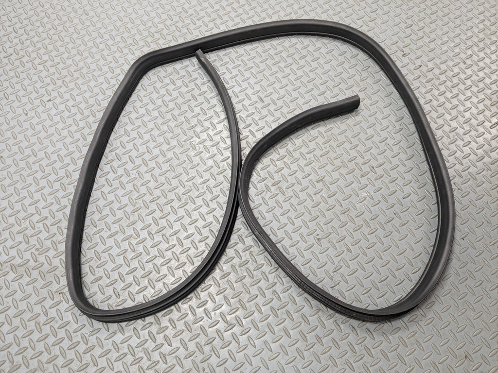 08 - 15 LAND ROVER LR2 OEM DOOR SEAL WEATHER STRIPPING RUBBER REAR RIGHT SIDE