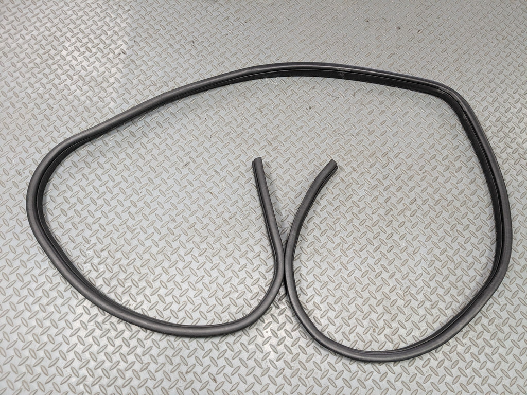 08 - 15 LAND ROVER LR2 OEM DOOR SEAL WEATHER STRIPPING RUBBER FRONT RIGHT SIDE