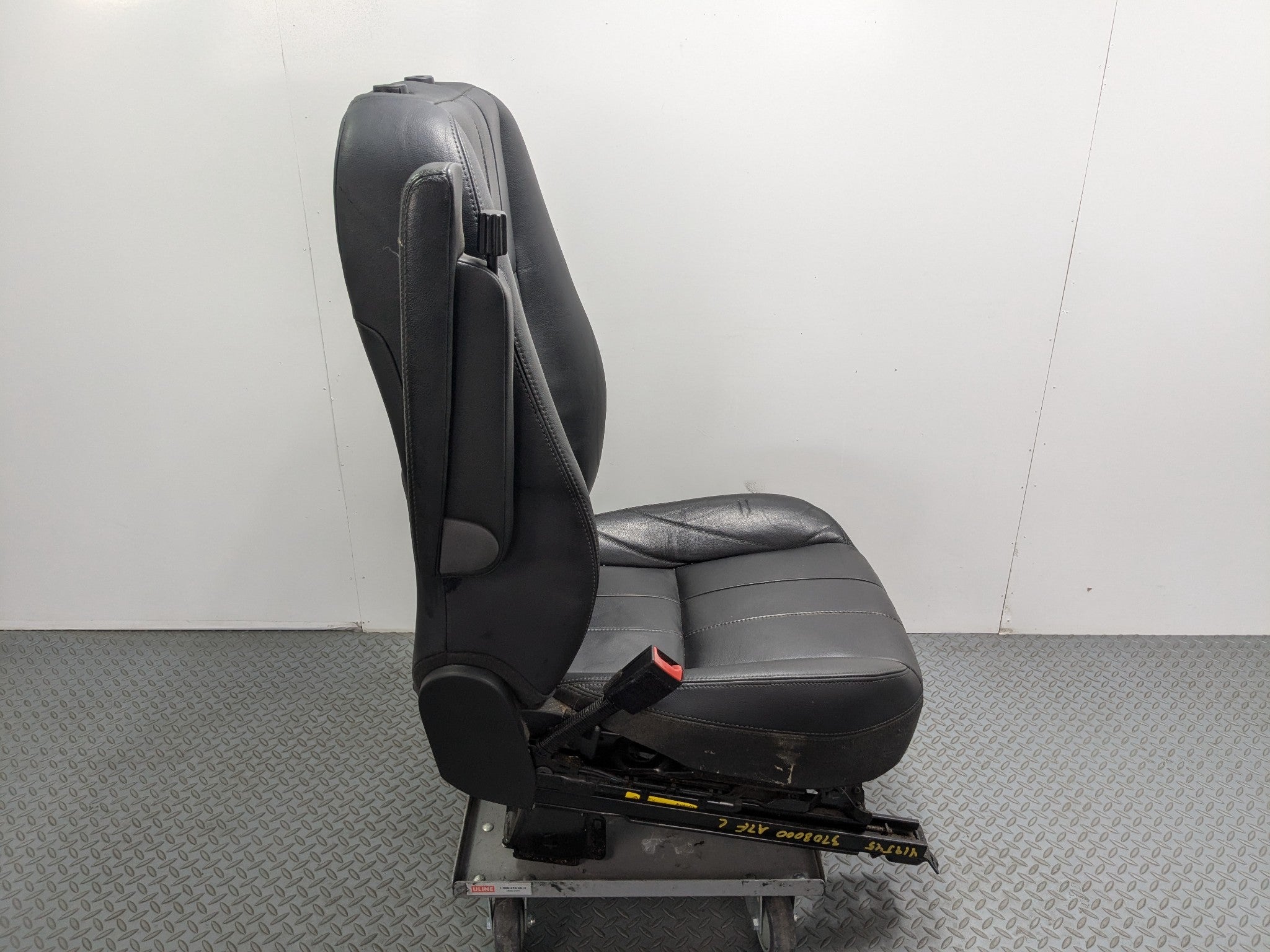 2008 - 2015 LAND ROVER LR2 OEM SEAT BLACK LEATHER WITH BUCKLE FRONT LEFT SIDE