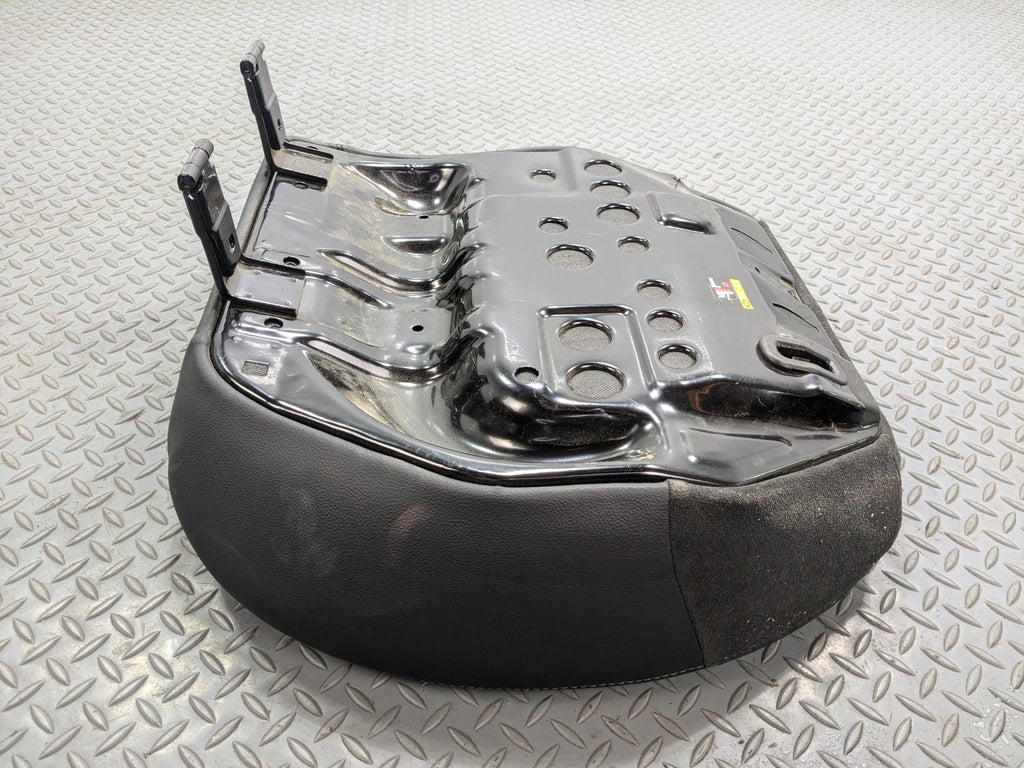 08 - 15 LAND ROVER LR2 OEM SEAT CUSHION LEATHER REAR LOWER RIGHT PASSENGER SIDE