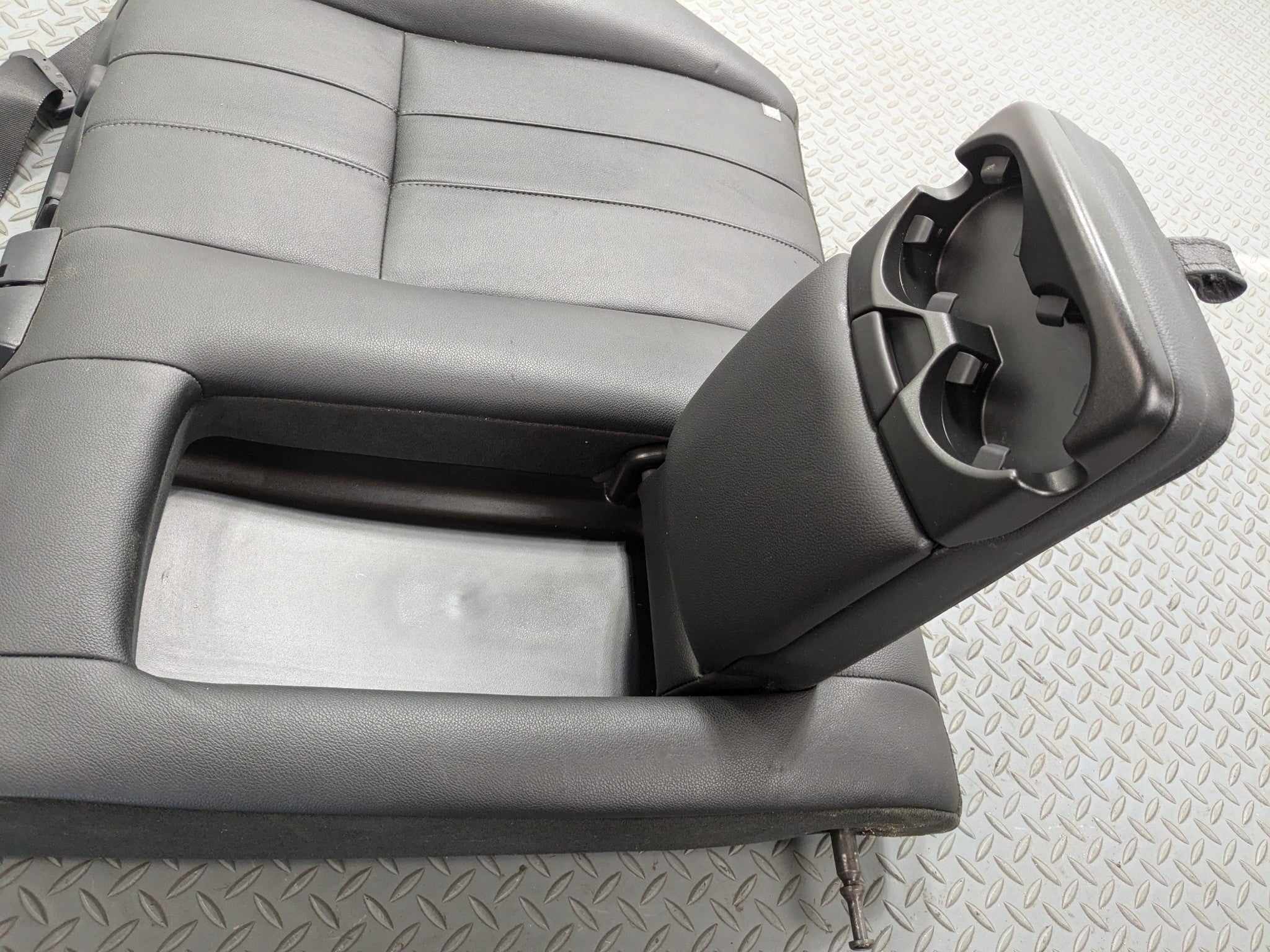 2008 - 2015 LAND ROVER LR2 OEM SEAT CUSHION LEATHER REAR UPPER LEFT DRIVER SIDE