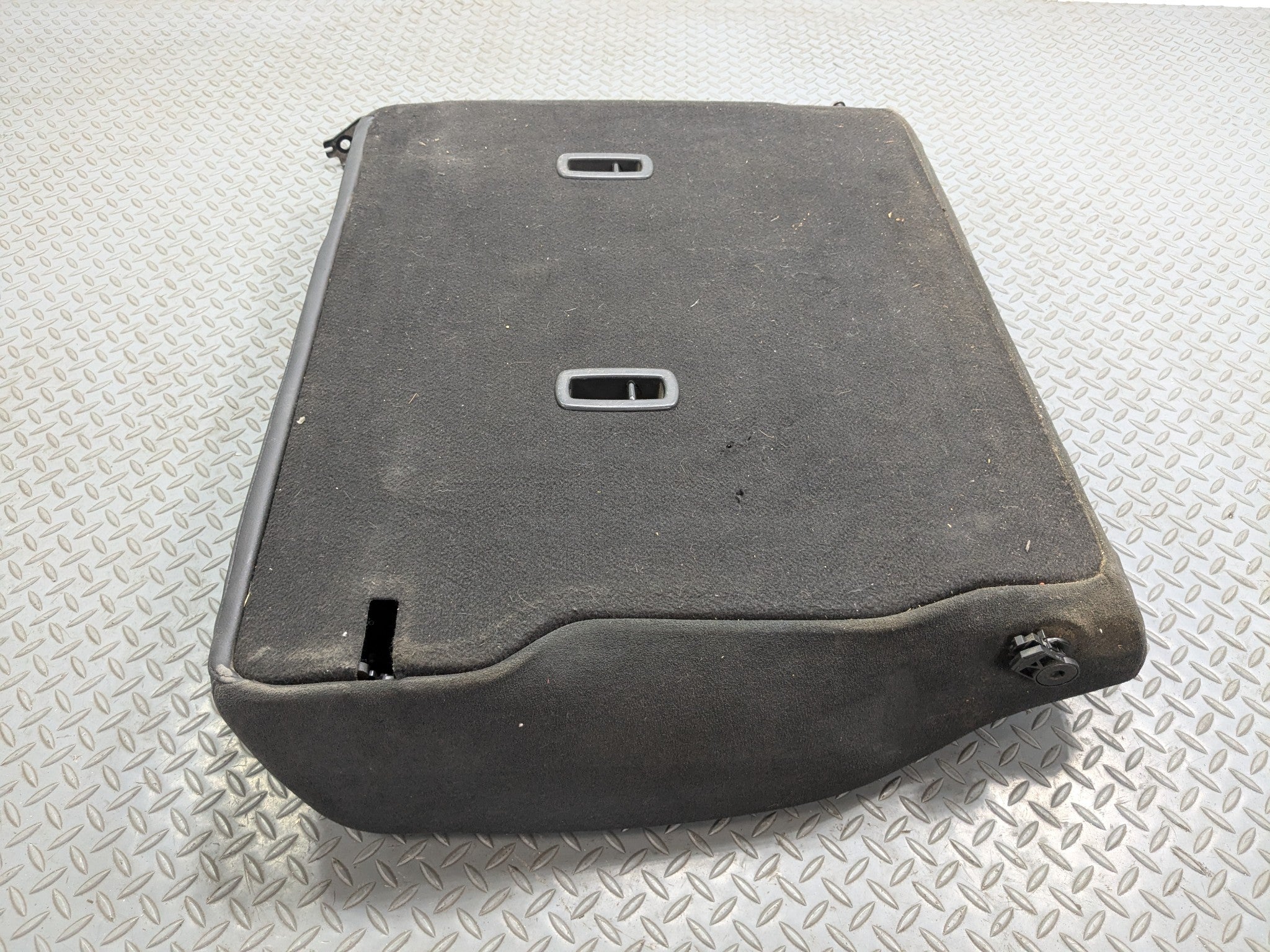 2008 - 2015 LAND ROVER LR2 OEM SEAT CUSHION LEATHER REAR UPPER LEFT DRIVER SIDE