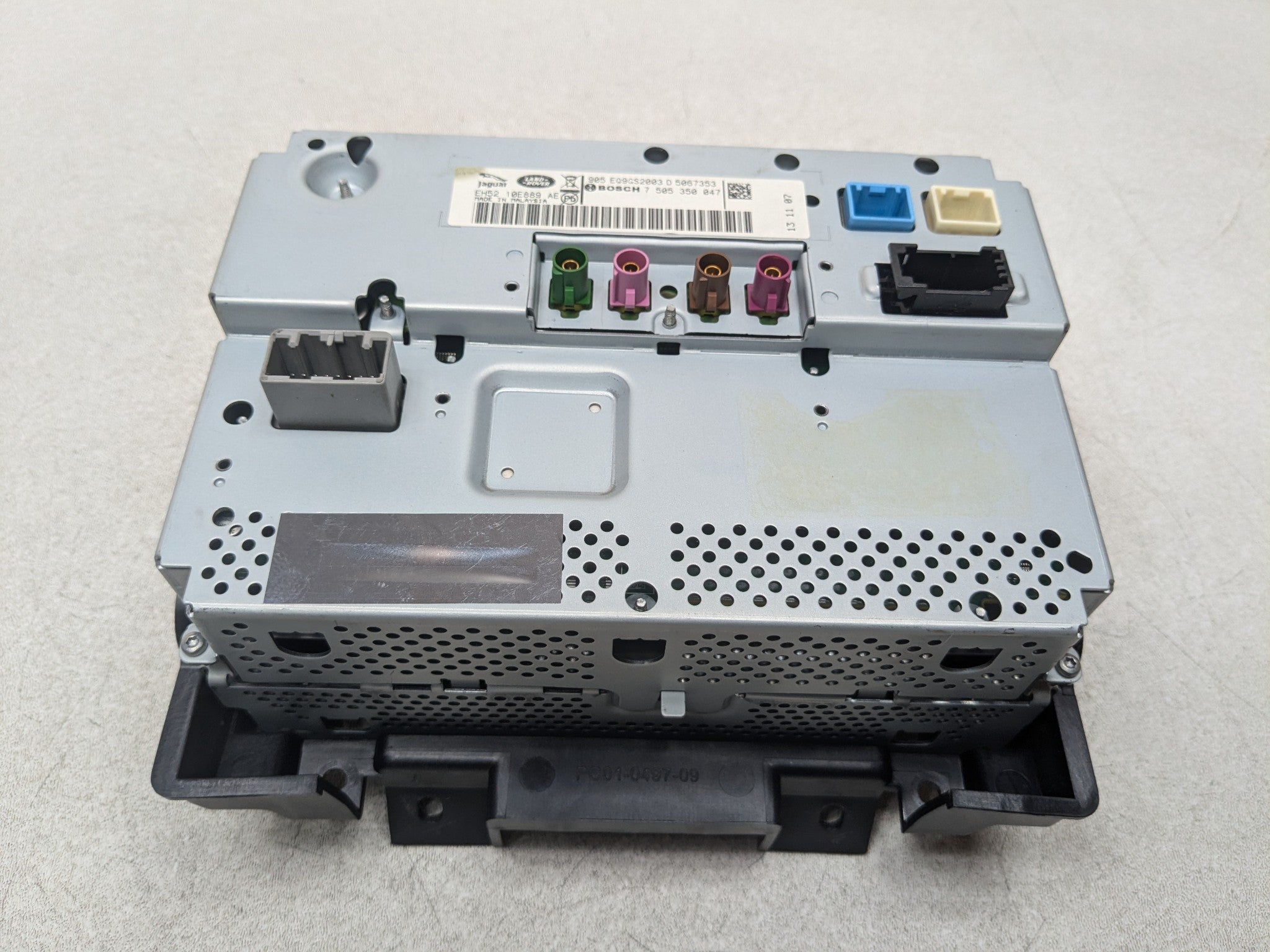 2008 - 2015 LAND ROVER LR2 OEM INFORMATION NAVIGATION GPS DISPLAY SCREEN MONITOR