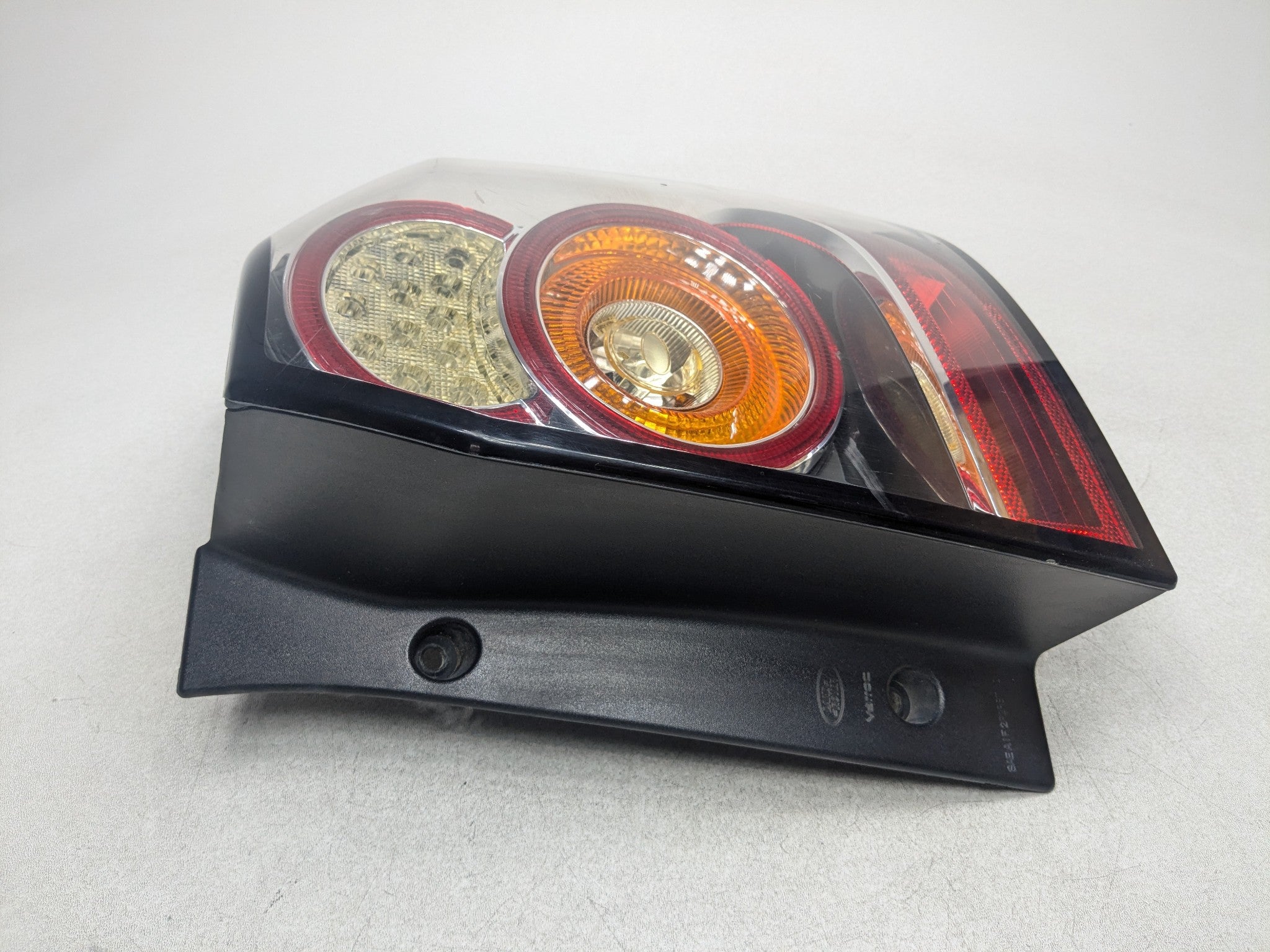 2008 - 2015 LAND ROVER LR2 OEM LED TAIL LIGHT LAMP ASSEMBLY RIGHT PASSENGER SIDE