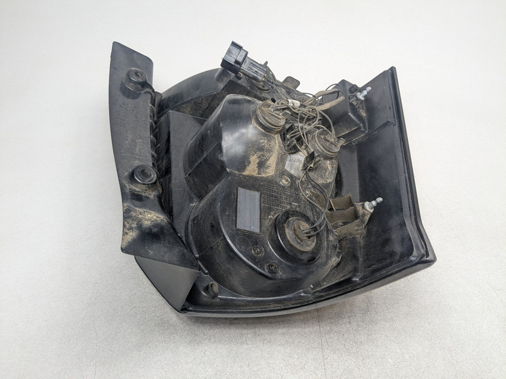 2008 - 2015 LAND ROVER LR2 OEM LED TAIL LIGHT LAMP ASSEMBLY RIGHT PASSENGER SIDE