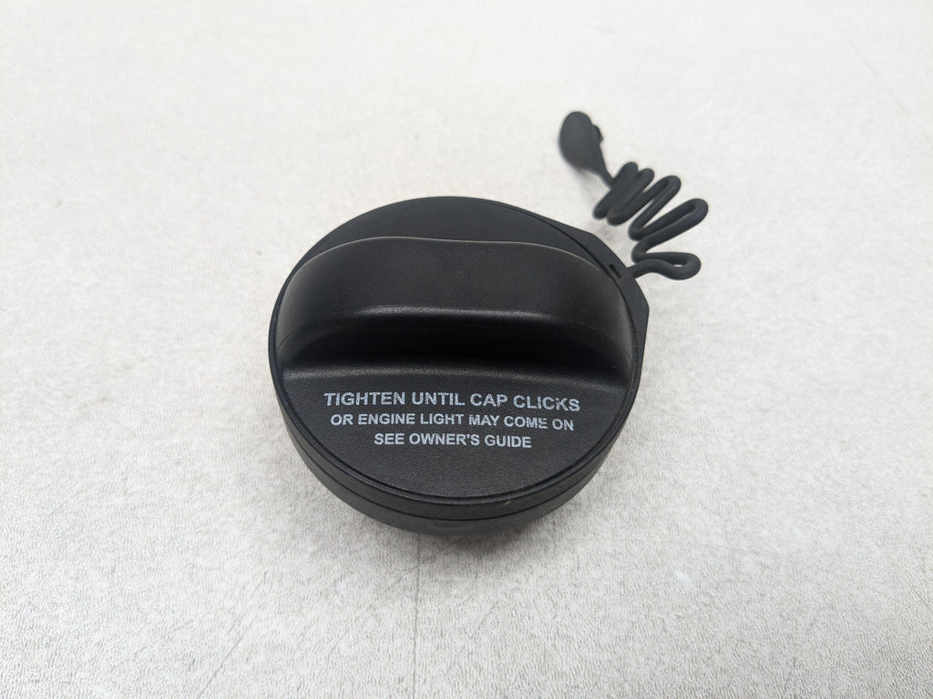 2008 - 2015 LAND ROVER LR2 OEM FUEL GAS TANK FILLER CAP ASSEMBLY BLACK