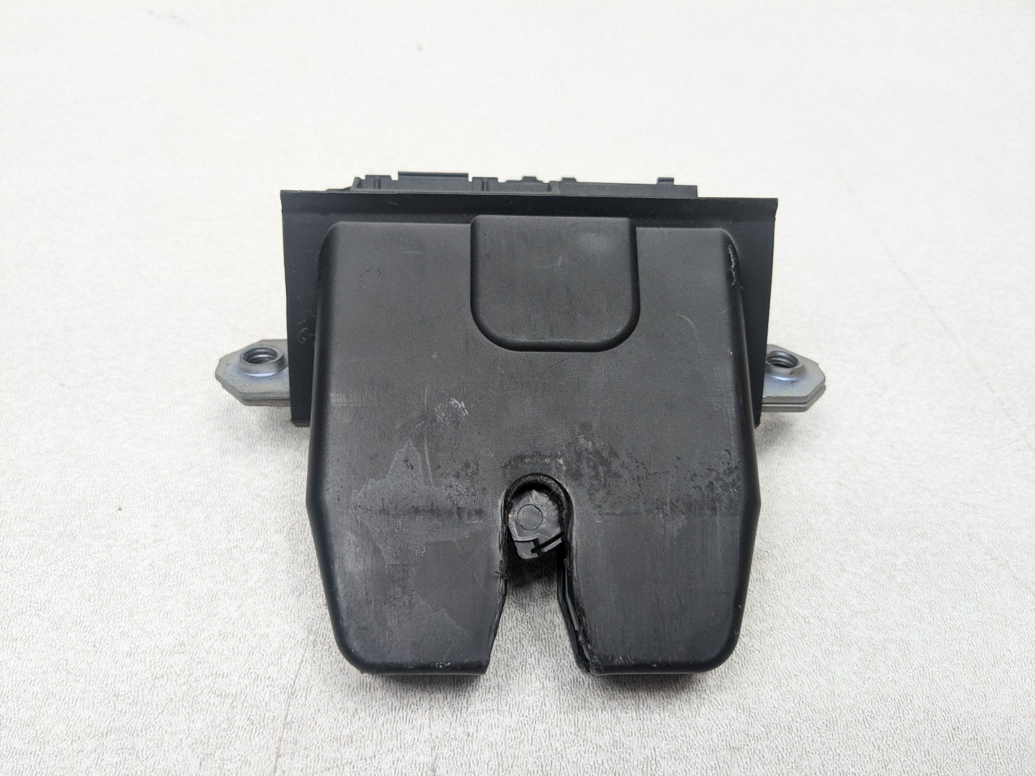08 - 15 LAND ROVER LR2 OEM LID LATCH REAR TRUNK LIFTGATE LOCK RELEASE ACTUATOR