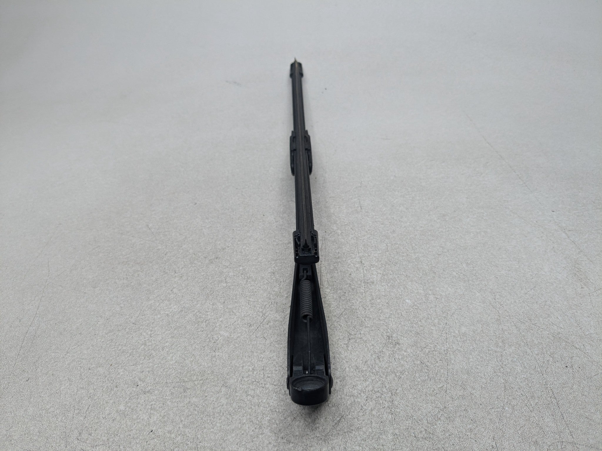 2008 - 2015 LAND ROVER LR2 OEM WINDSHIELD WIPER ARM REAR TAIL GATE LIFT GATE