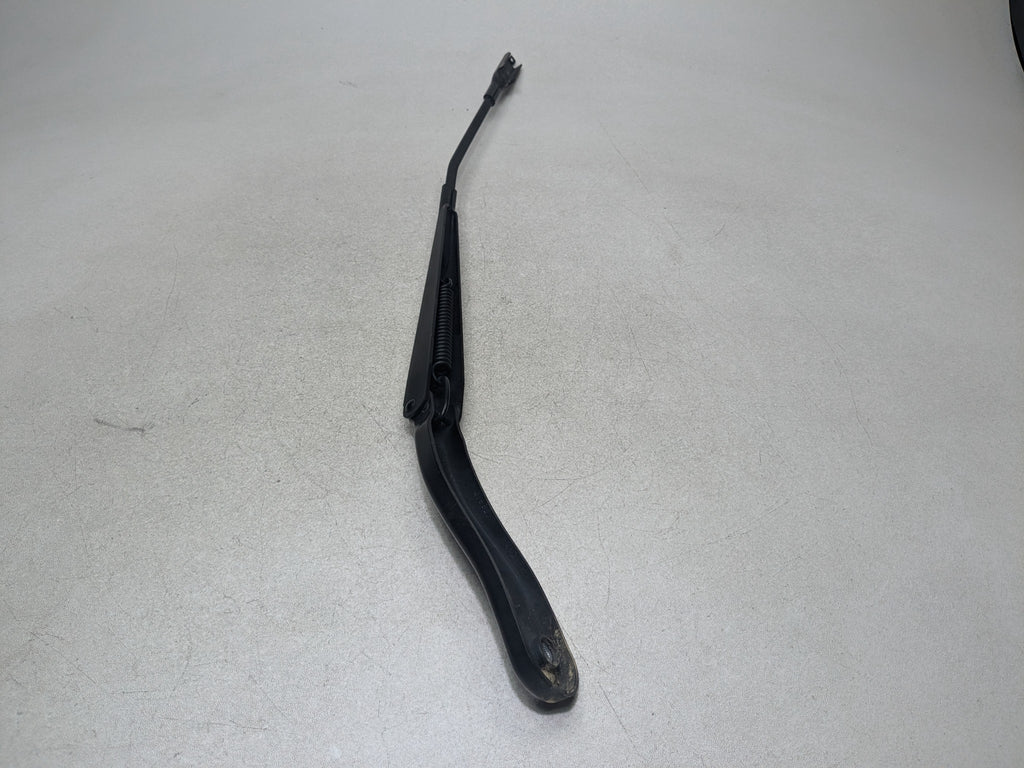 2008 - 2015 LAND ROVER LR2 OEM WINDSHIELD WIPER ARM FRONT LEFT SIDE