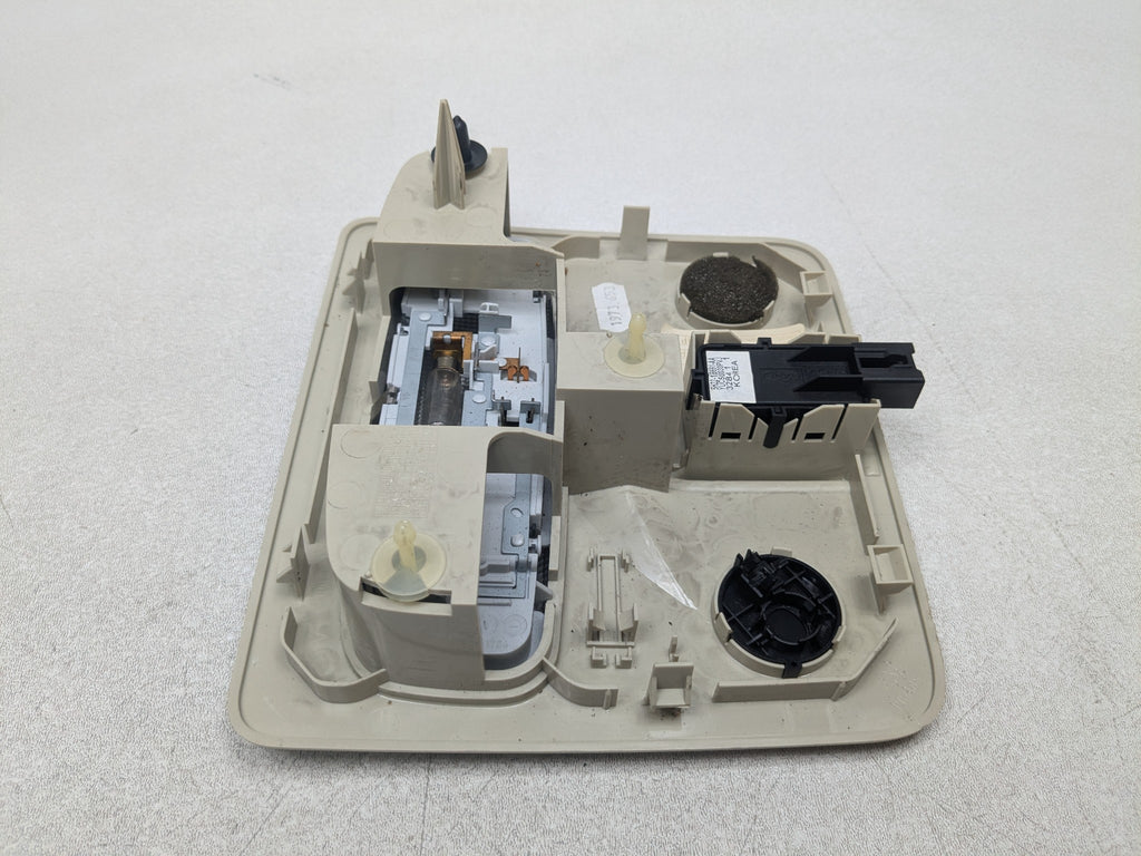 2008 - 2015 LAND ROVER LR2 OEM INTERIOR LIGHT ASSEMBLY FRONT OVERHEAD UPPER ROOF