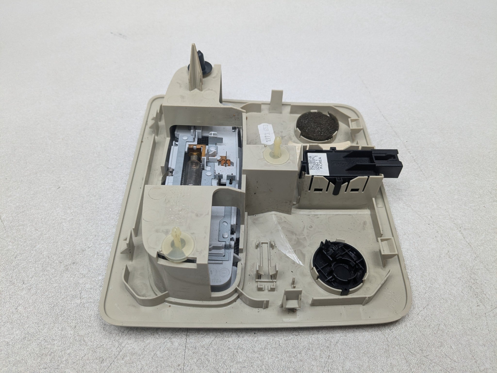 2008 - 2015 LAND ROVER LR2 OEM INTERIOR LIGHT ASSEMBLY FRONT OVERHEAD UPPER ROOF