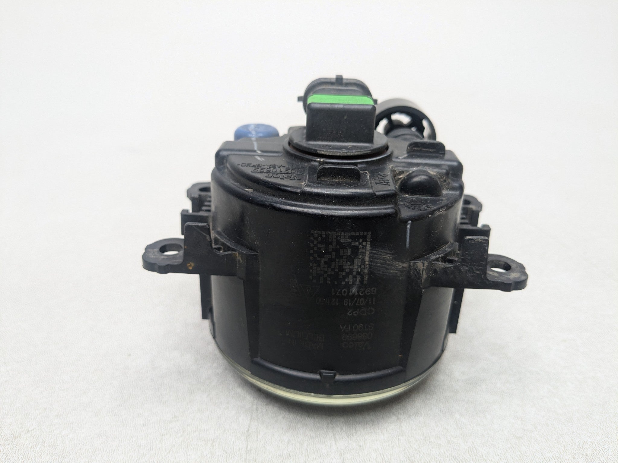 2008 - 2015 LAND ROVER LR2 OEM FOG LIGHT BUMPER MOUNTED FRONT LEFT DRIVER SIDE