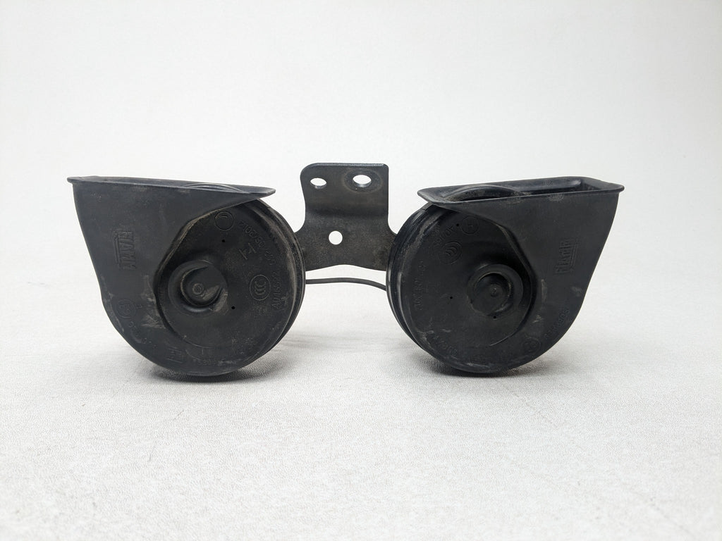 2008 - 2015 LAND ROVER LR2 OEM HORN SET LOW AND HIGH DUAL TONE PITCH NOTE SIGNAL