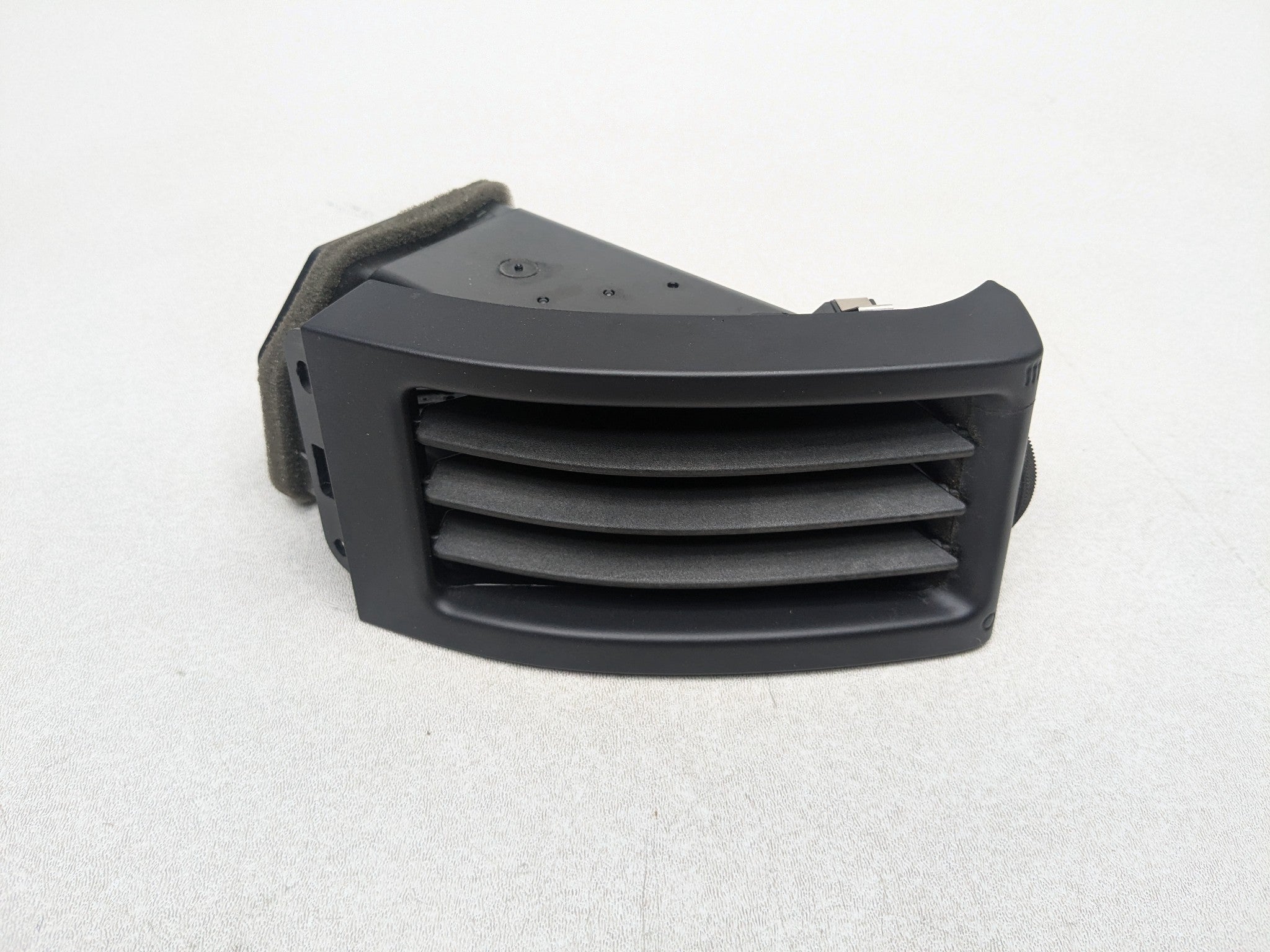 08-15 LAND ROVER LR2 OEM DASH AC HEATER VENT ASSEMBLY FRONT RIGHT PASSENGER SIDE