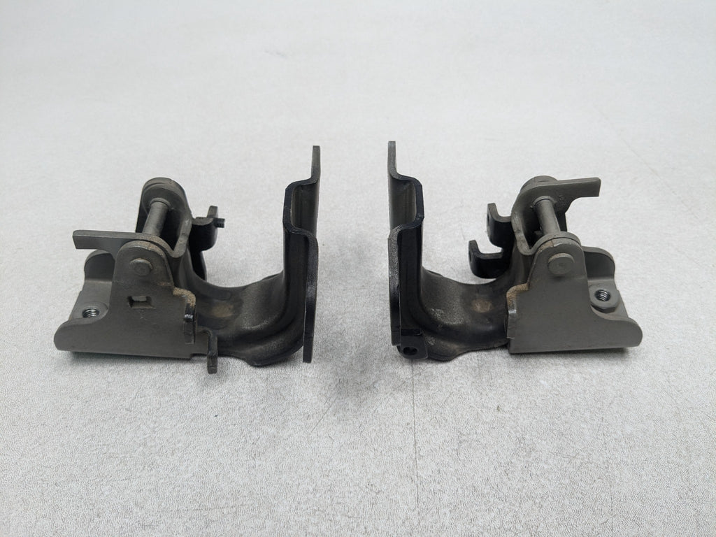 2008 - 2015 LAND ROVER LR2 OEM GATE HINGES SET REAR LEFT AND RIGHT SIDE